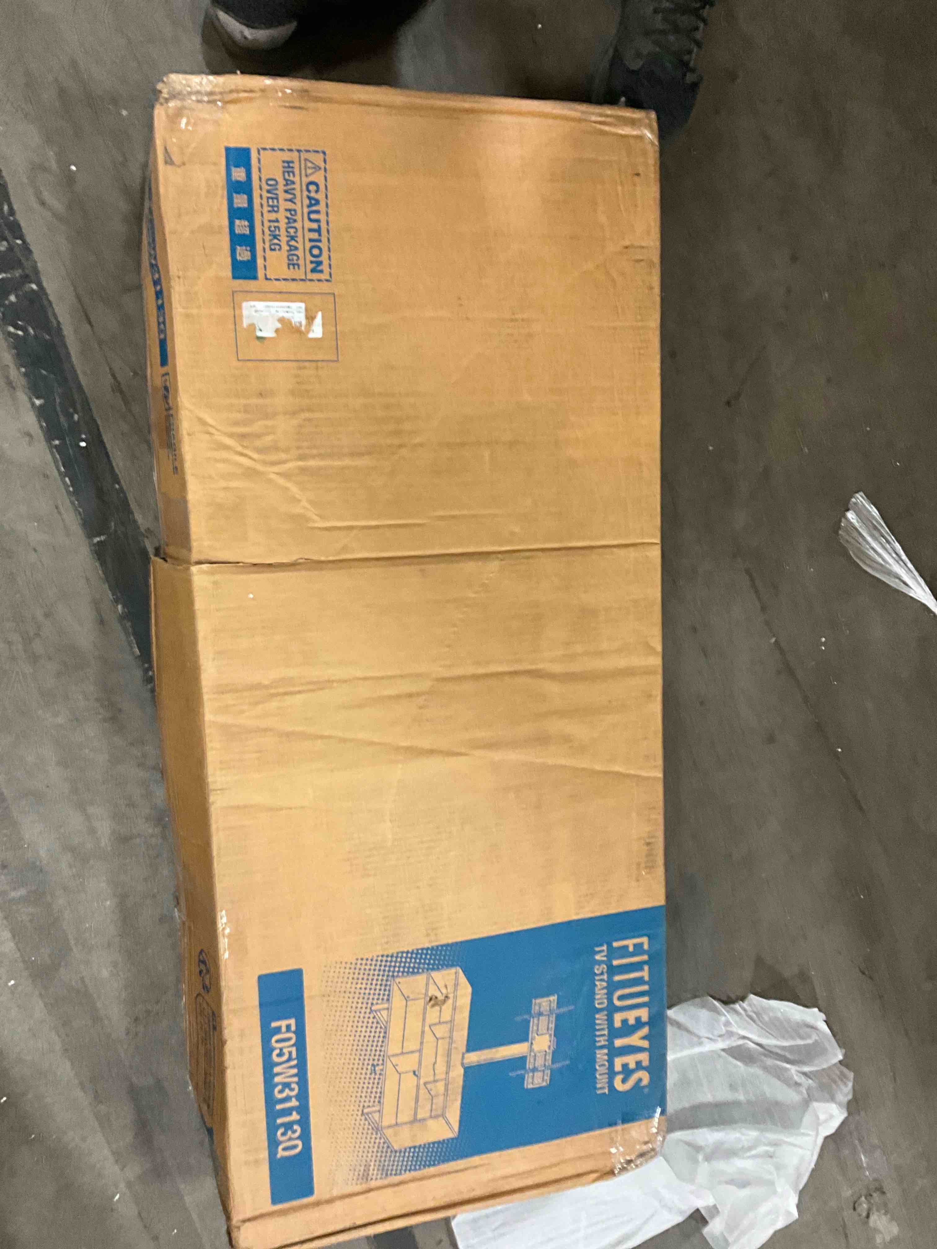 https://s3.amazonaws.com/lotting-images-prod/bidfta/BLU6206543_1717692201899.jpeg