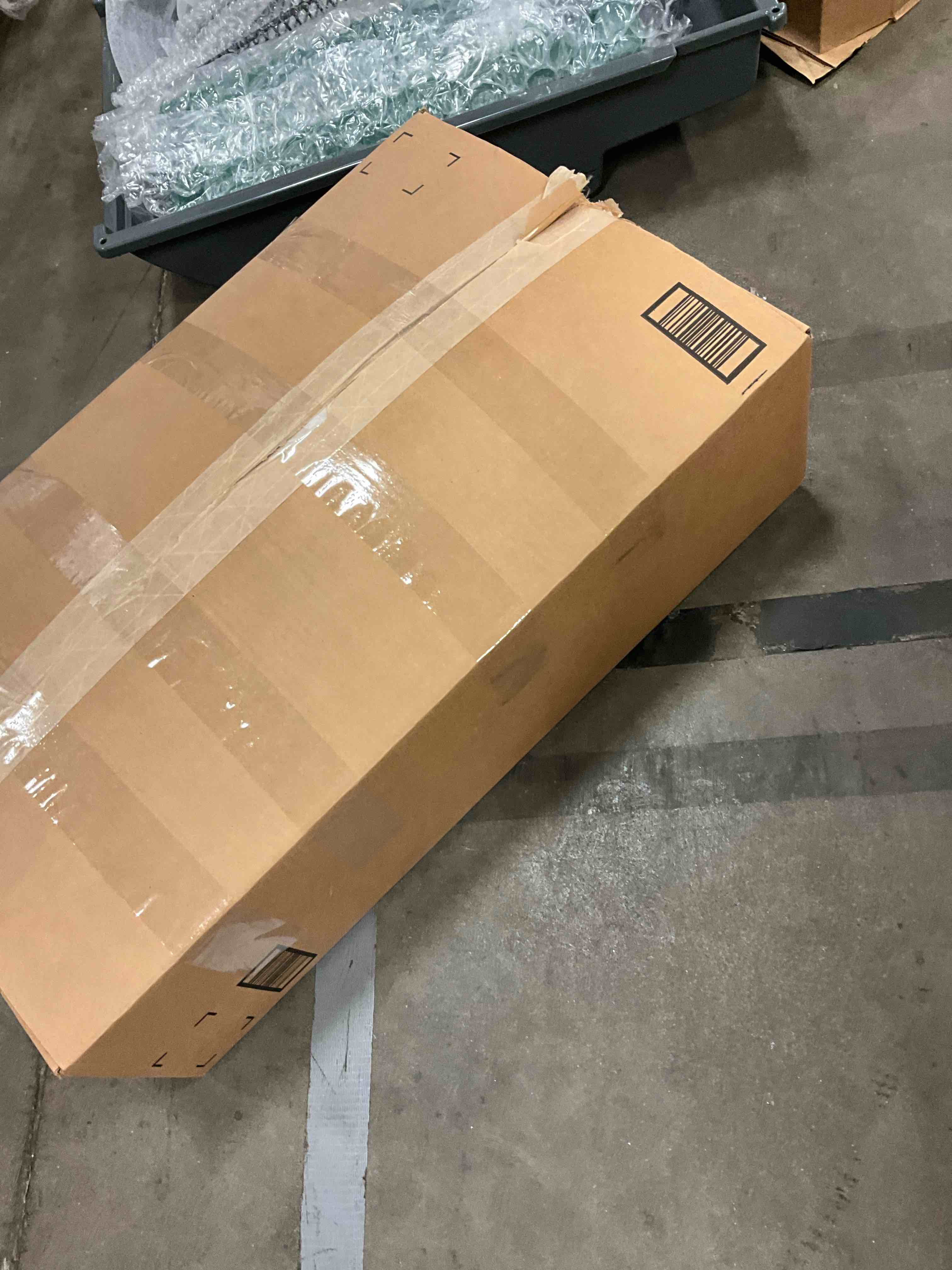 https://s3.amazonaws.com/lotting-images-prod/bidfta/BLU6206580_1717707862853.jpeg