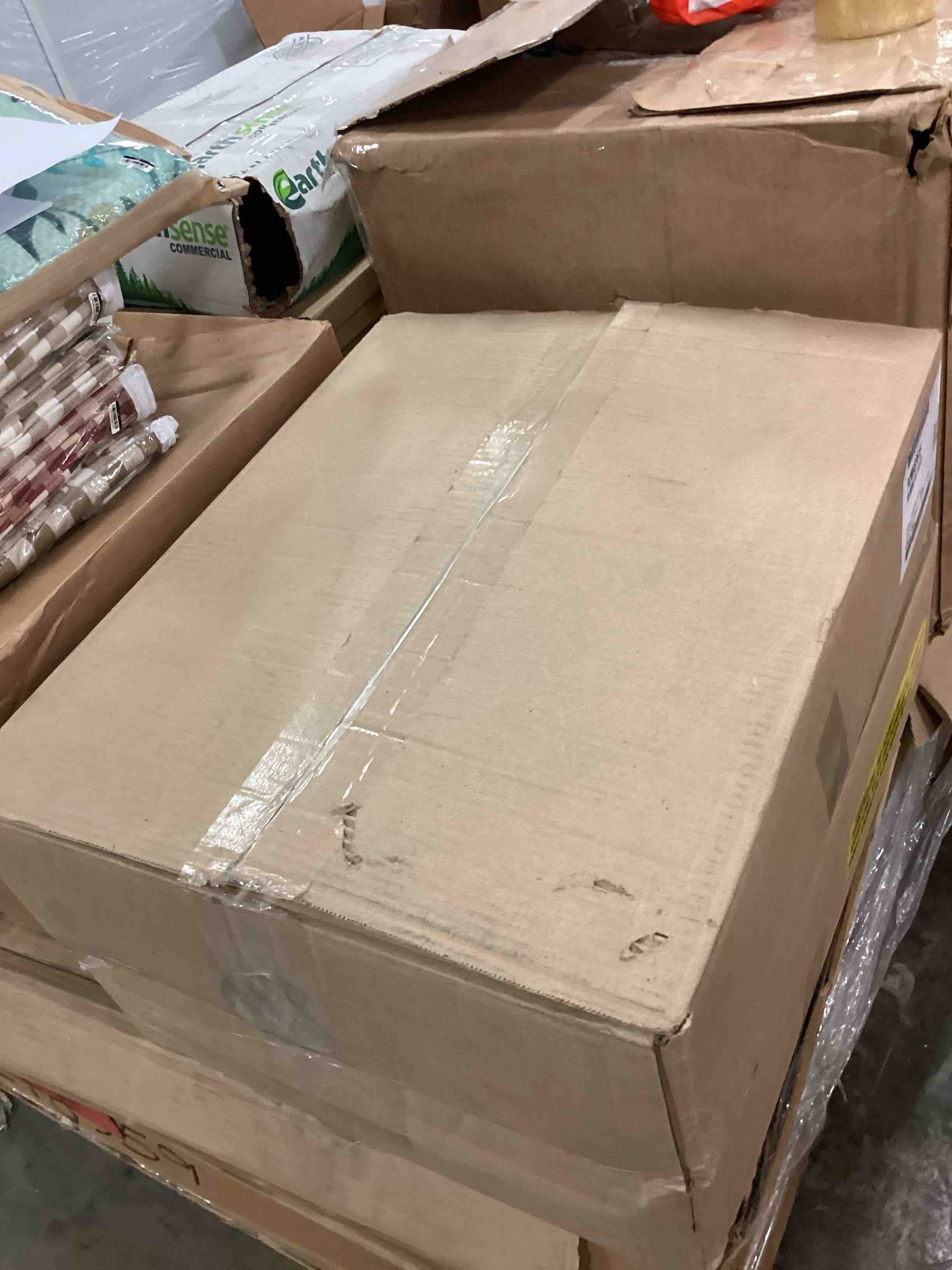 https://s3.amazonaws.com/lotting-images-prod/bidfta/BLU6209292_1713967436657.jpeg