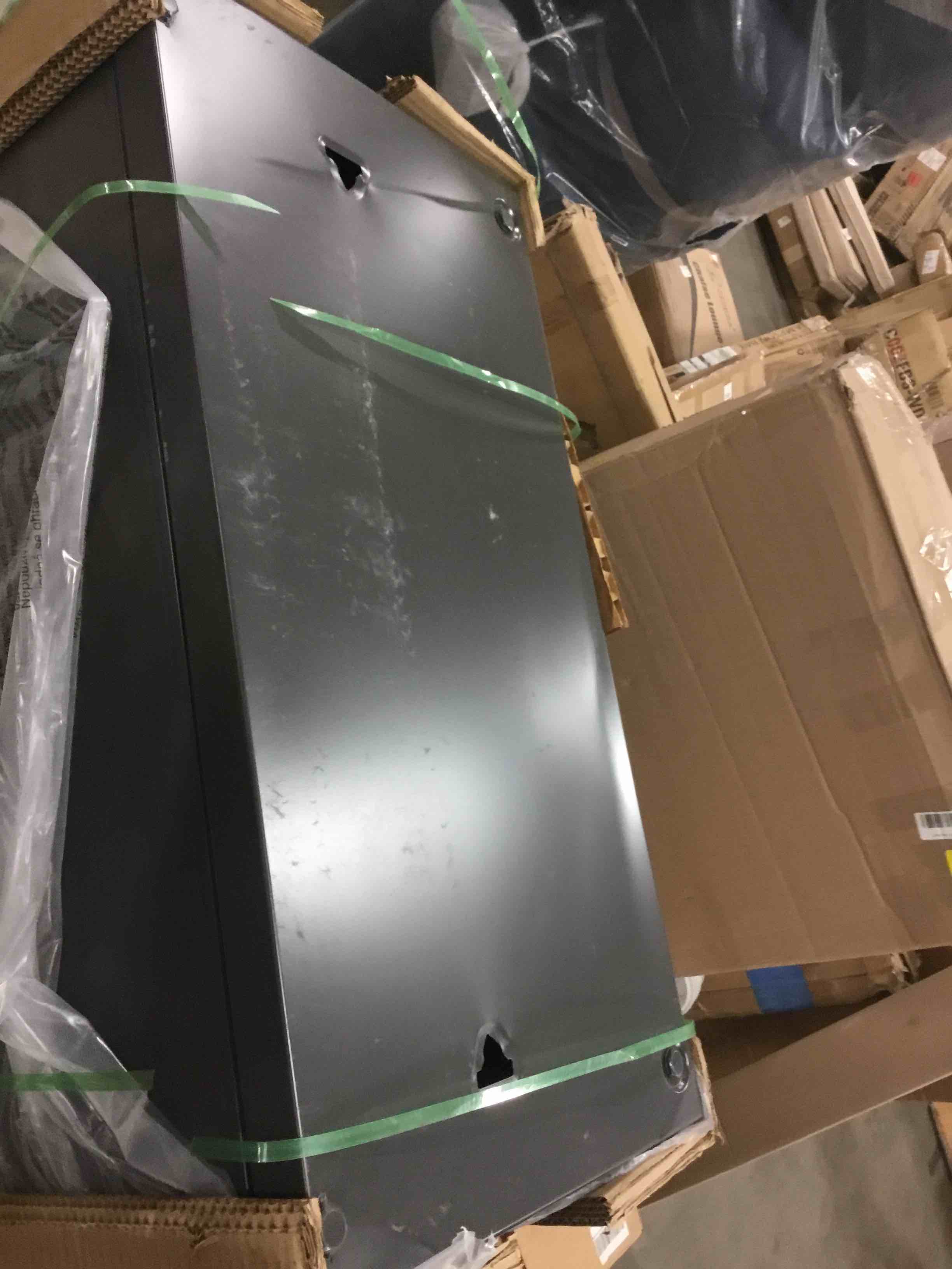 https://s3.amazonaws.com/lotting-images-prod/bidfta/BLU6209886_1714748068357.jpeg