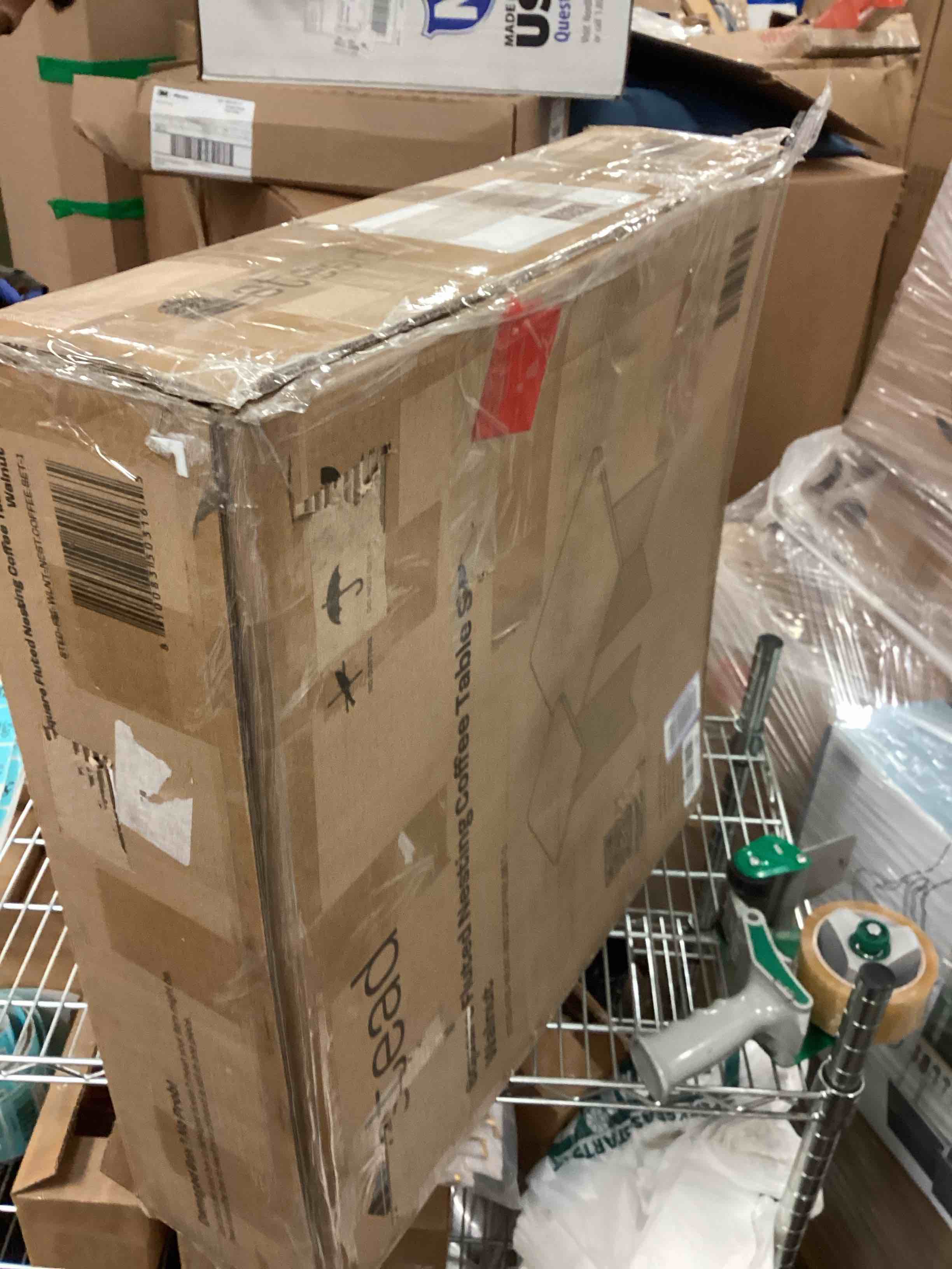 https://s3.amazonaws.com/lotting-images-prod/bidfta/BLU6210705_1712680748851.jpeg