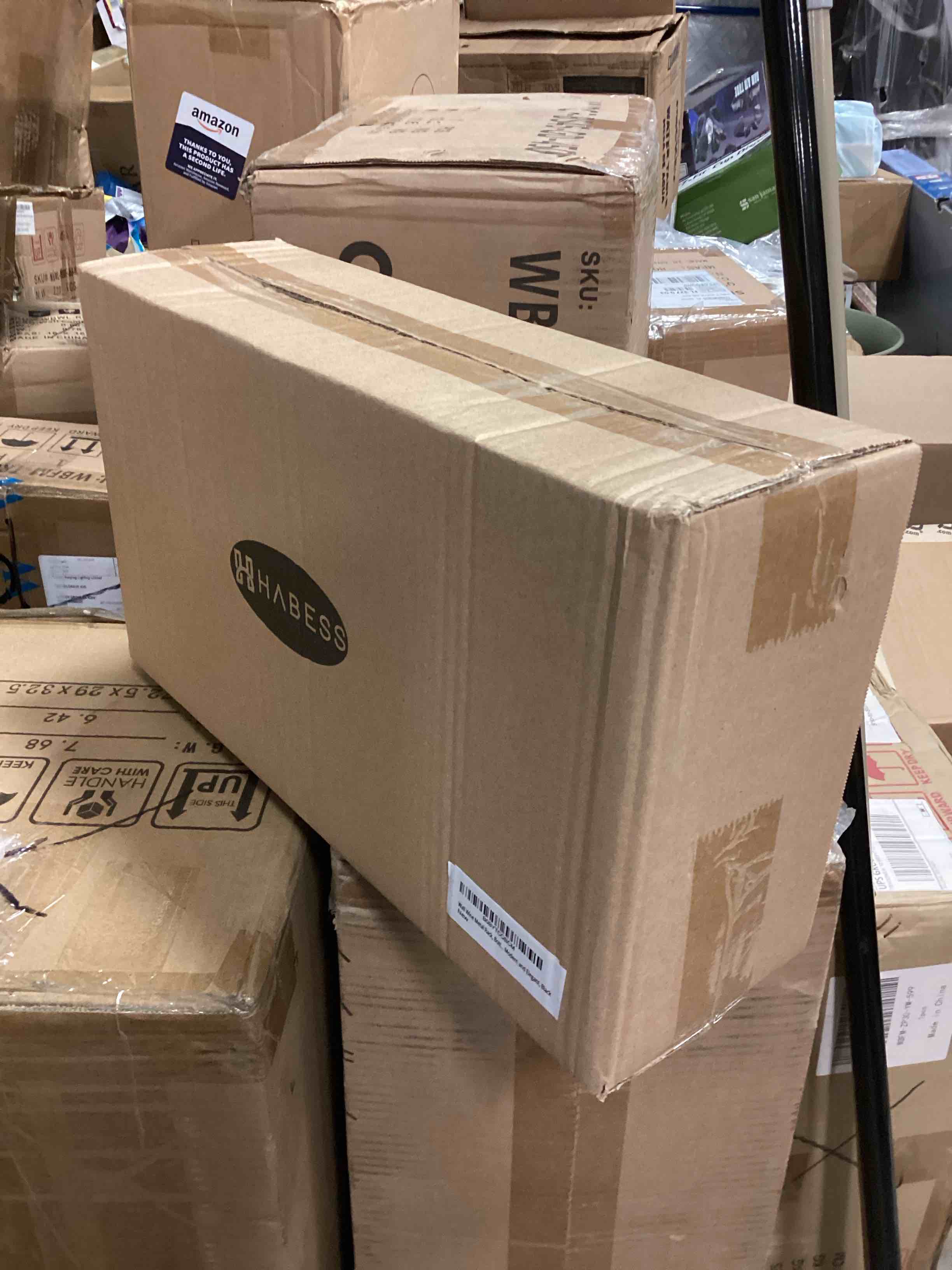 https://s3.amazonaws.com/lotting-images-prod/bidfta/BLU6211533_1713897789144.jpeg