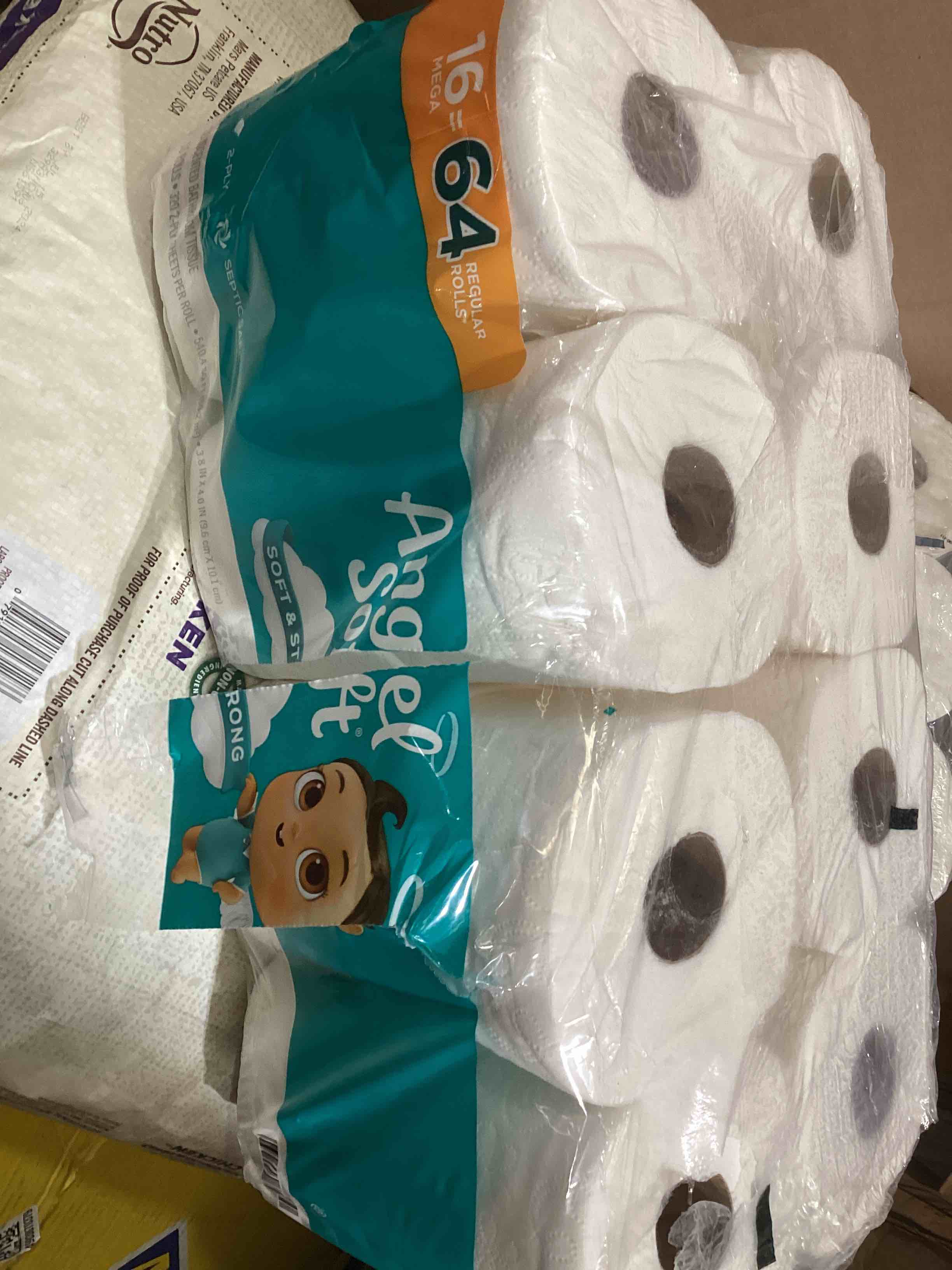 https://s3.amazonaws.com/lotting-images-prod/bidfta/BLU6229421_1718120072537.jpeg