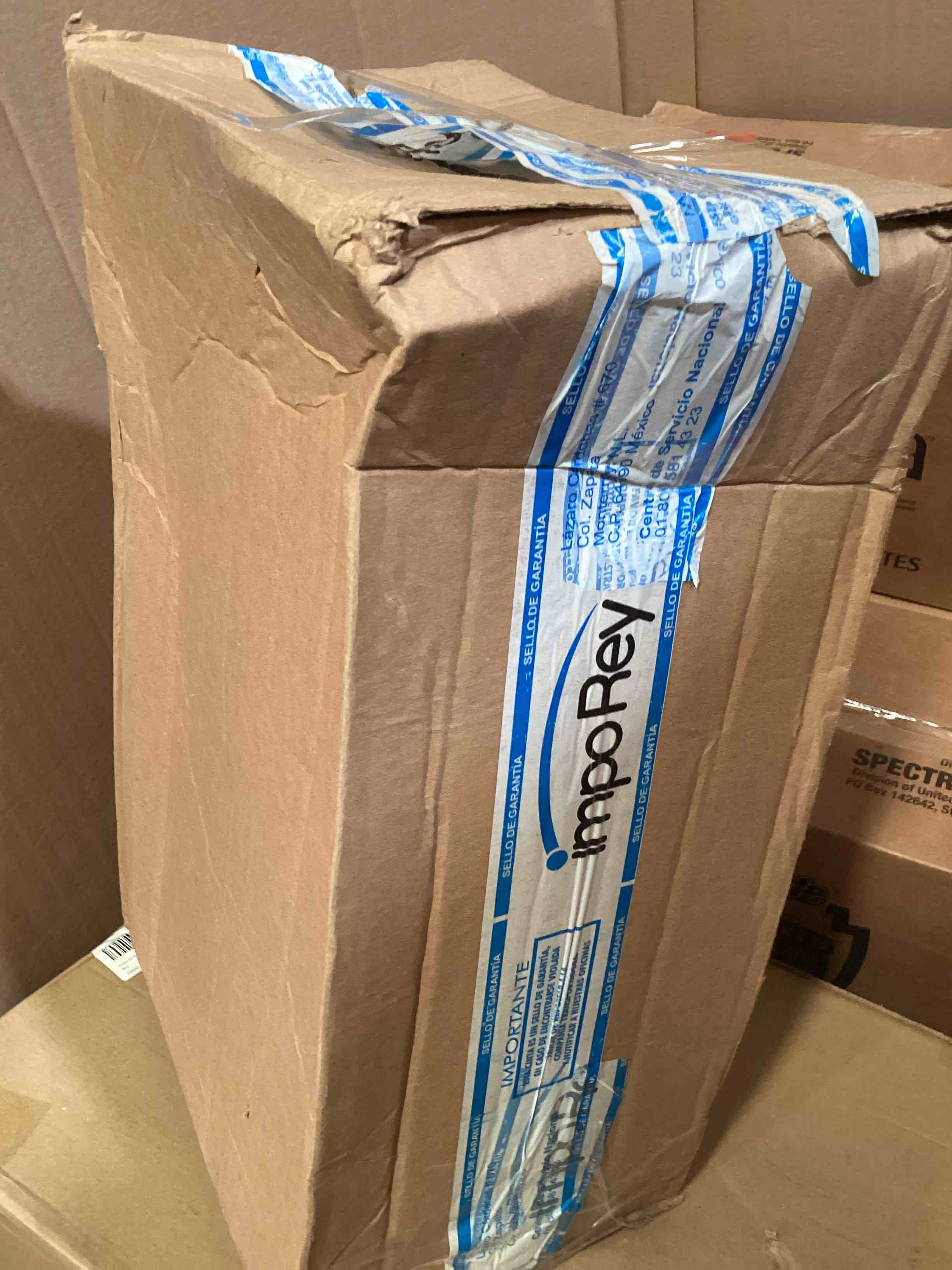 https://s3.amazonaws.com/lotting-images-prod/bidfta/BLU6229438_1718122476306.jpeg