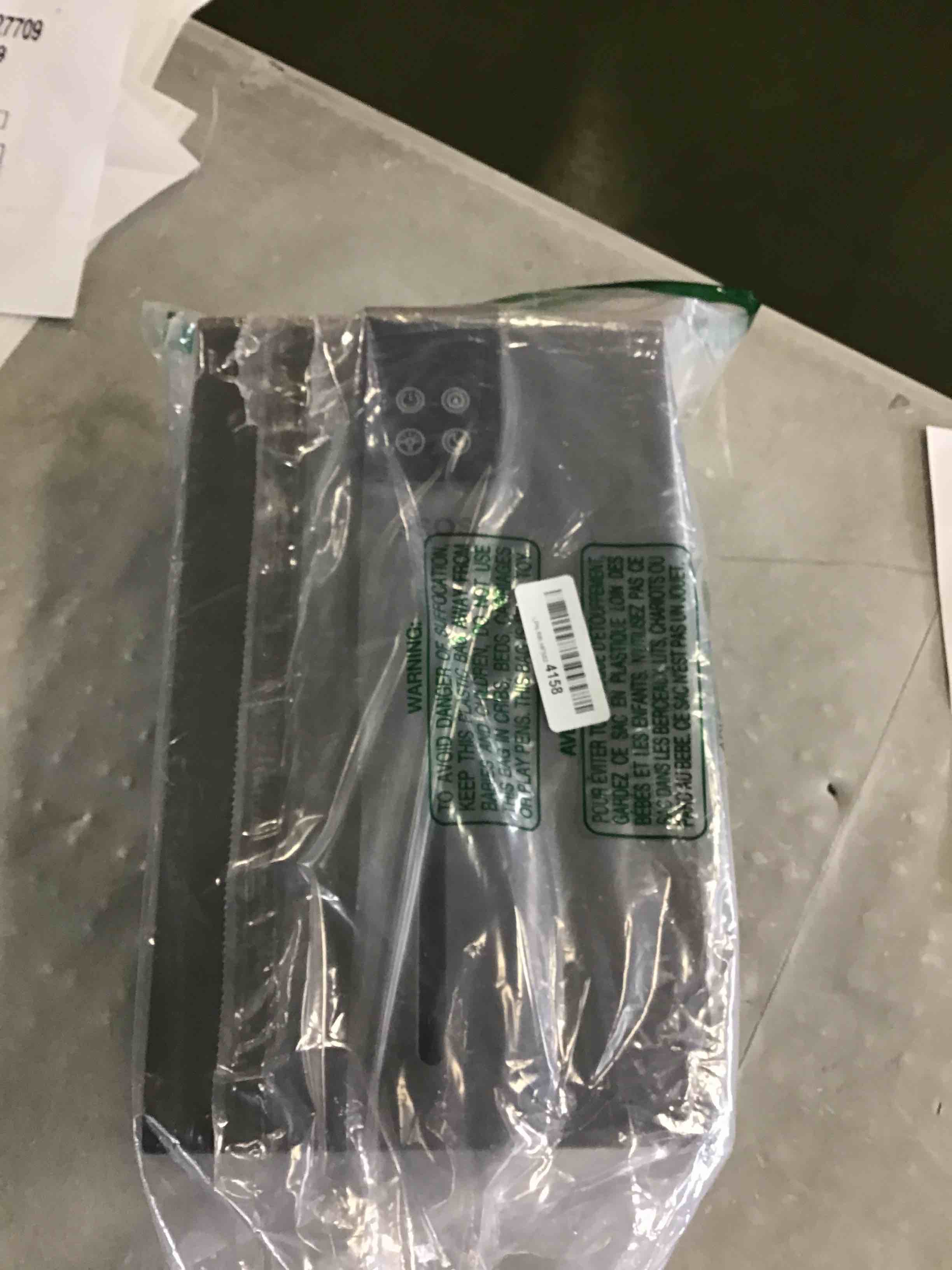 https://s3.amazonaws.com/lotting-images-prod/bidfta/BLU6249628_1713898045899.jpeg