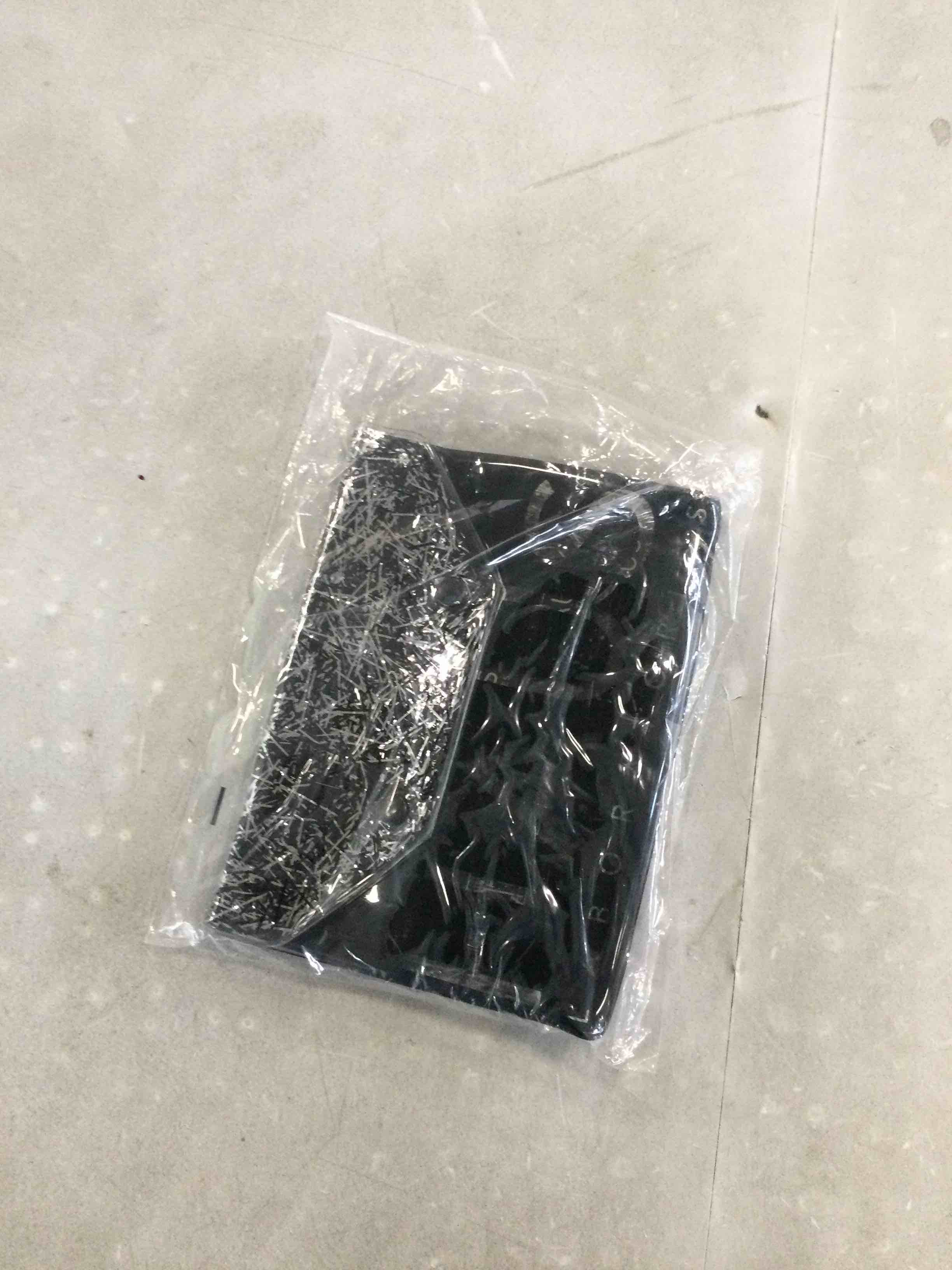 https://s3.amazonaws.com/lotting-images-prod/bidfta/BLU6249816_1713970038182.jpeg