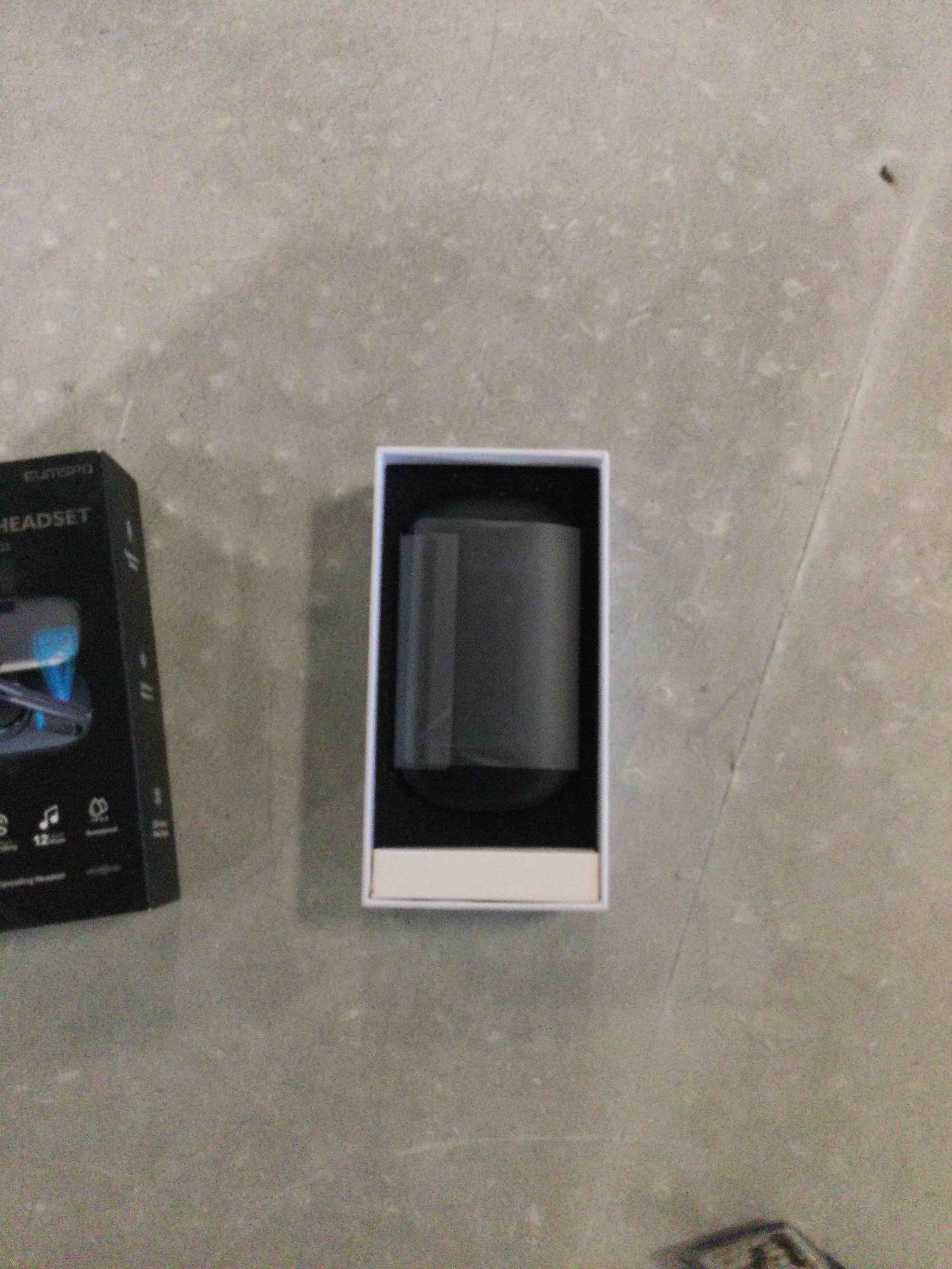 https://s3.amazonaws.com/lotting-images-prod/bidfta/BLU6250110_1714394000137.jpeg