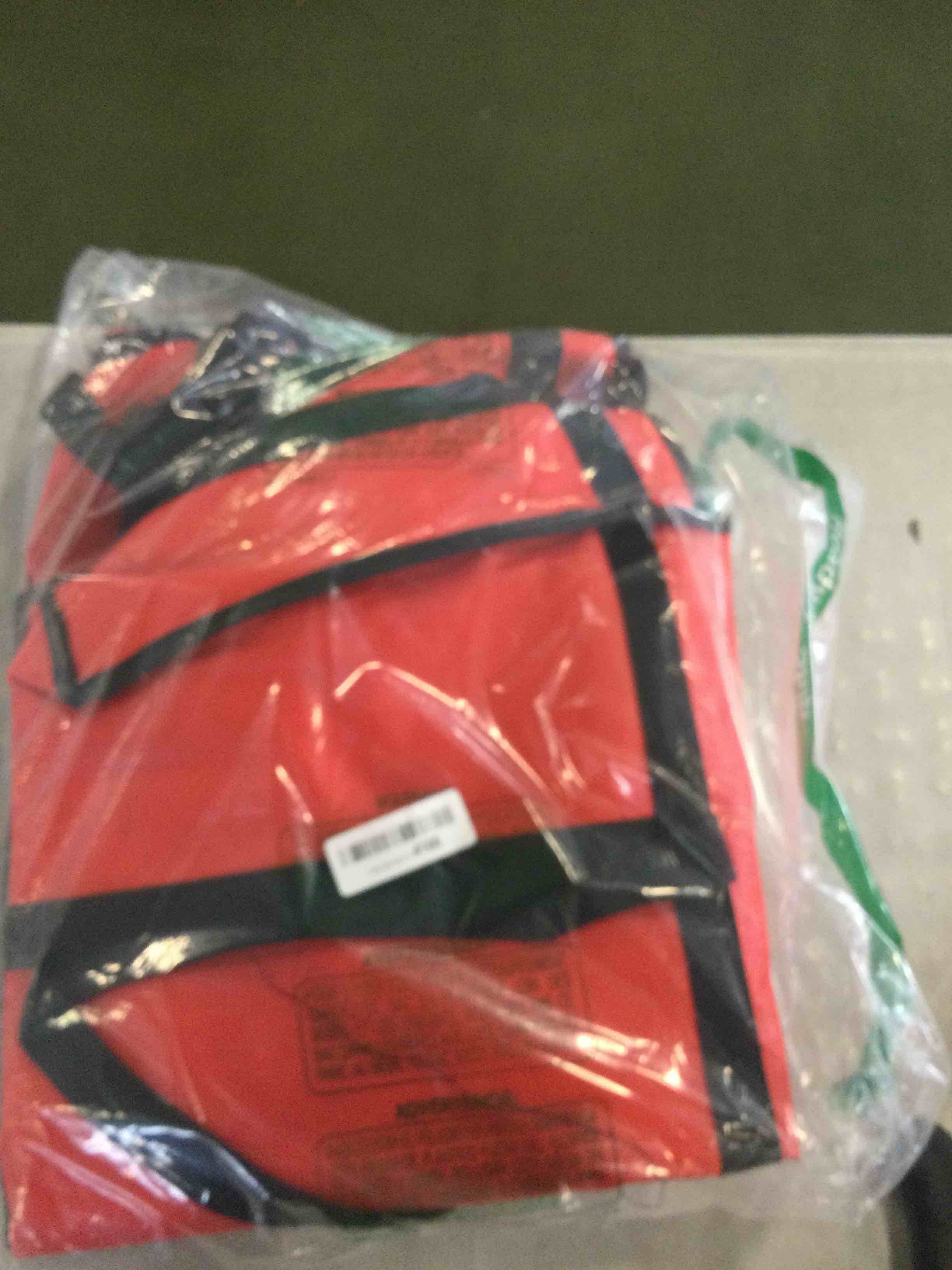 https://s3.amazonaws.com/lotting-images-prod/bidfta/BLU6250310_1714411134602.jpeg
