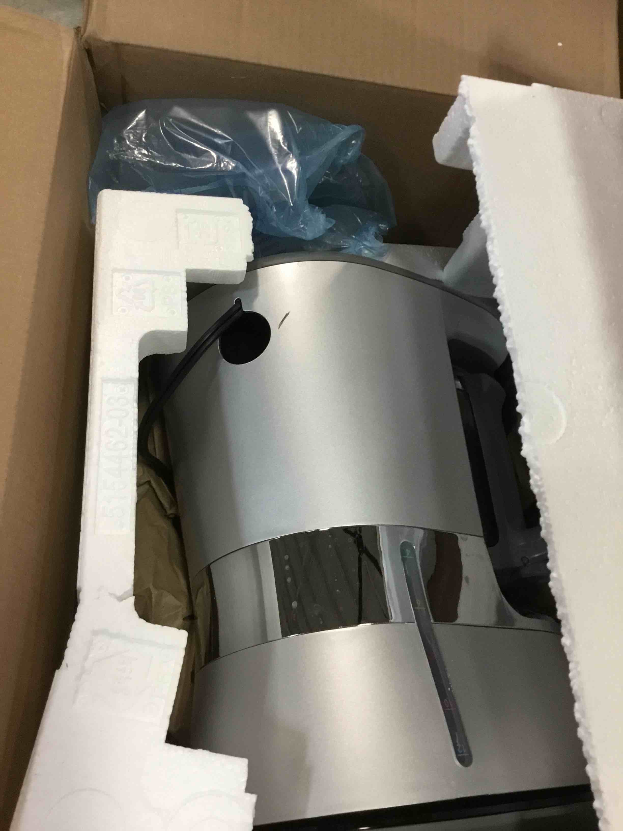 https://s3.amazonaws.com/lotting-images-prod/bidfta/BLU6251239_1713551257557.jpeg
