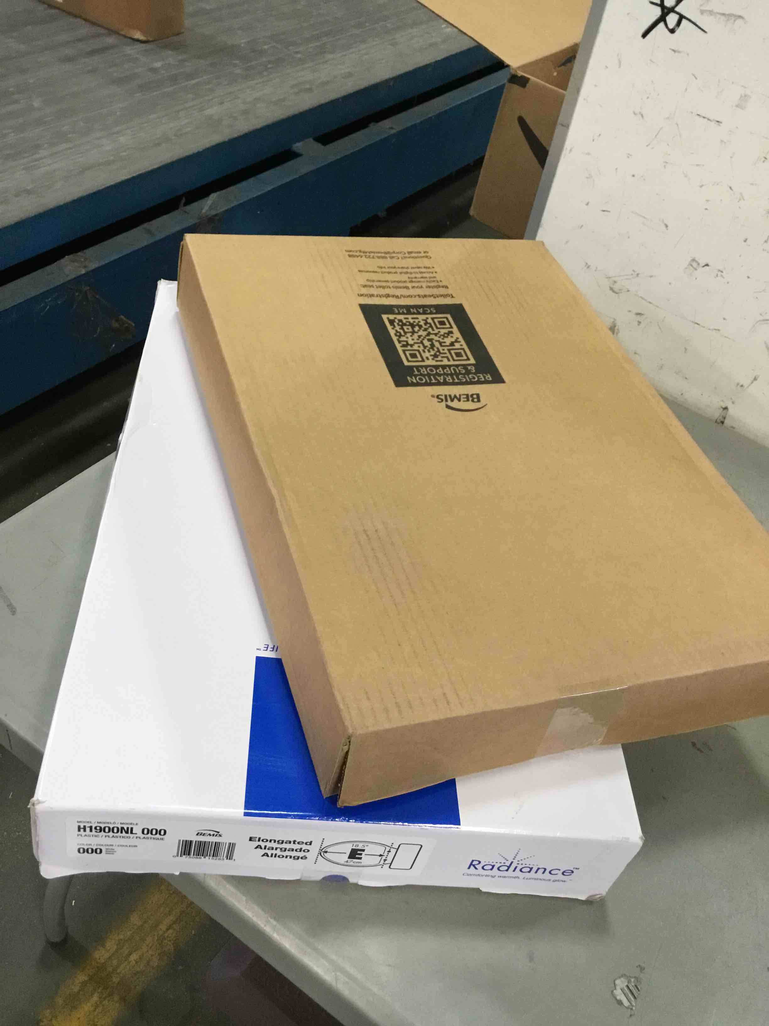 https://s3.amazonaws.com/lotting-images-prod/bidfta/BLU6251524_1713798204196.jpeg