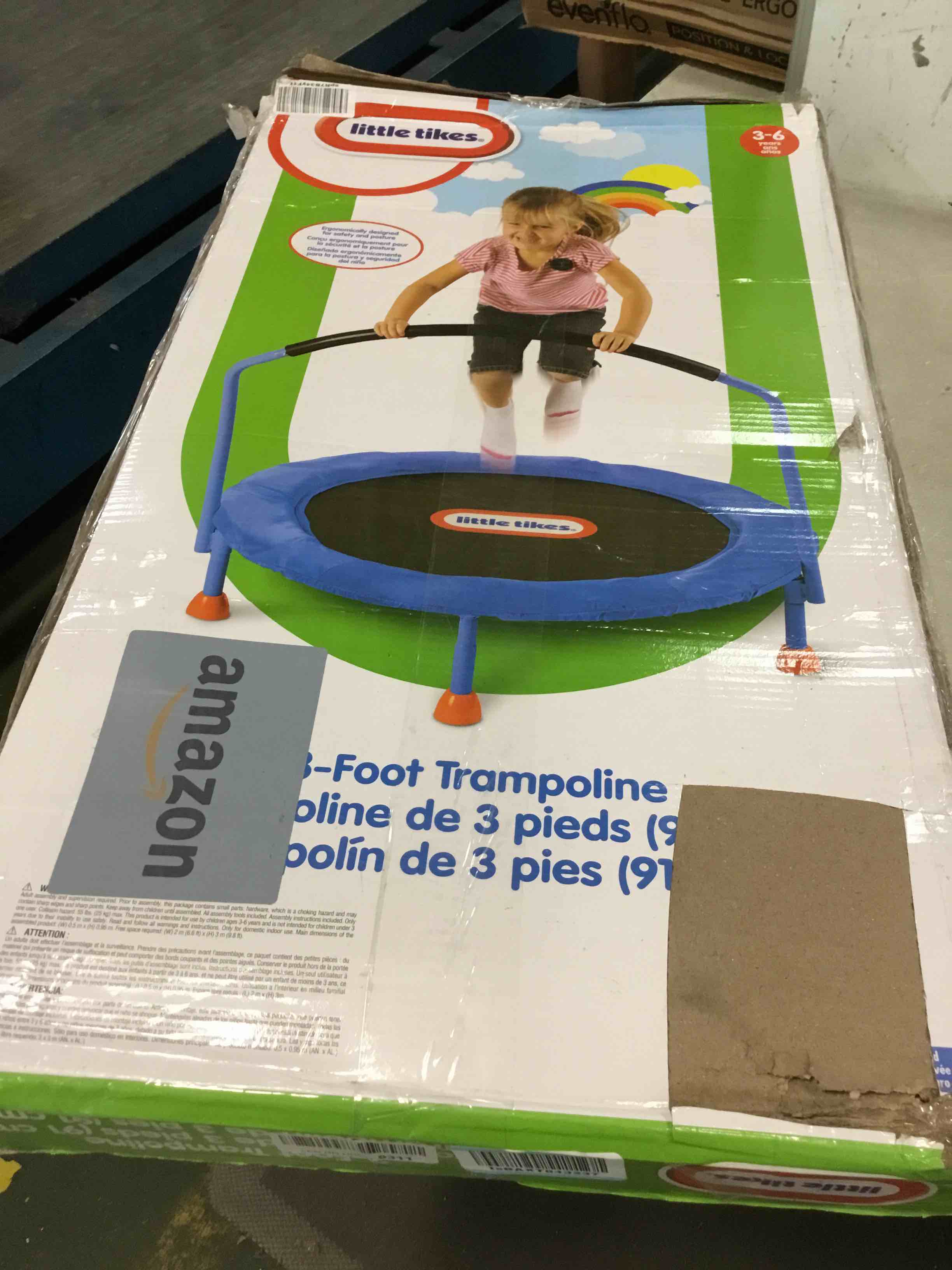 https://s3.amazonaws.com/lotting-images-prod/bidfta/BLU6252120_1713972839387.jpeg