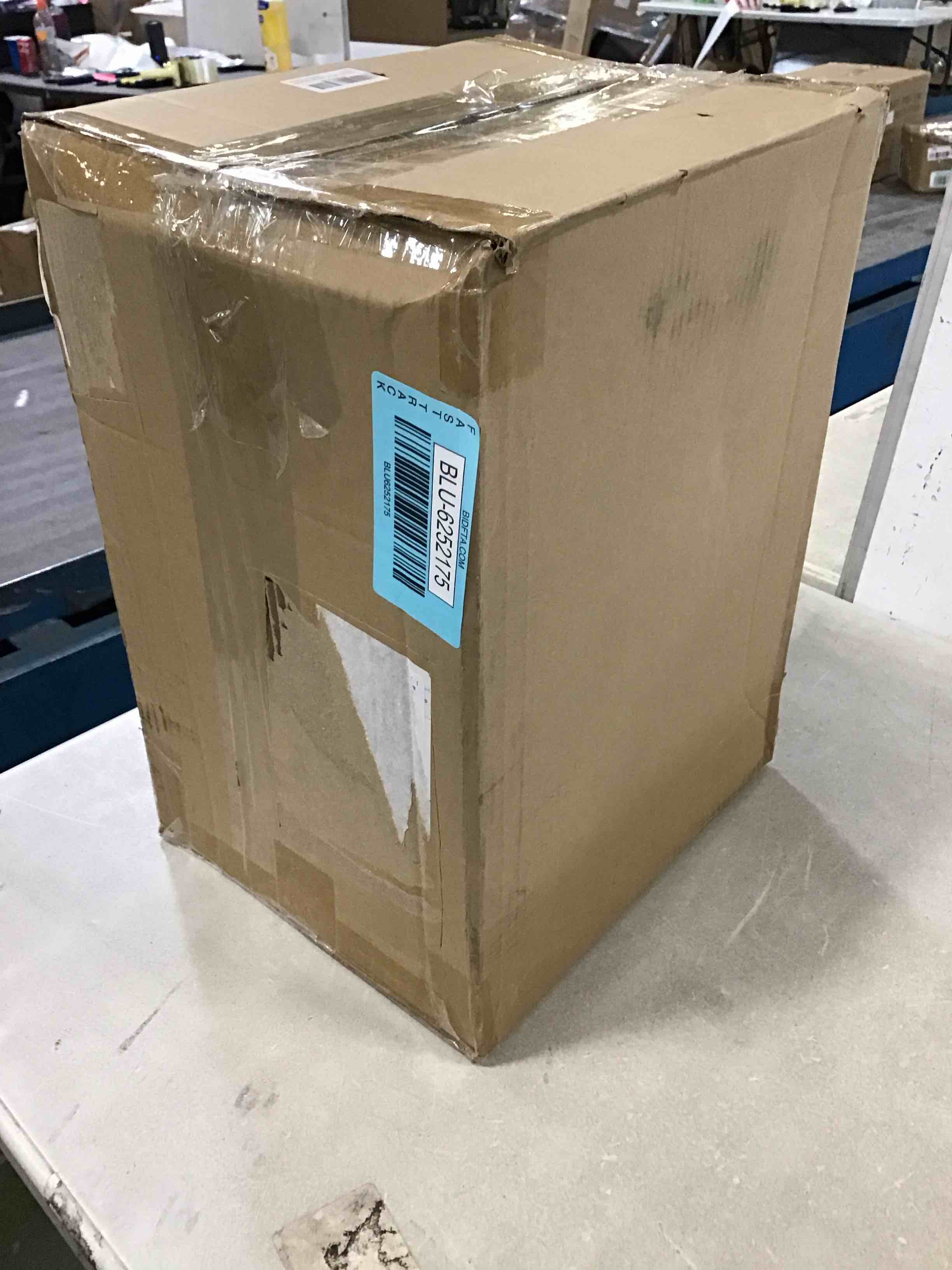 https://s3.amazonaws.com/lotting-images-prod/bidfta/BLU6252175_1713985404211.jpeg