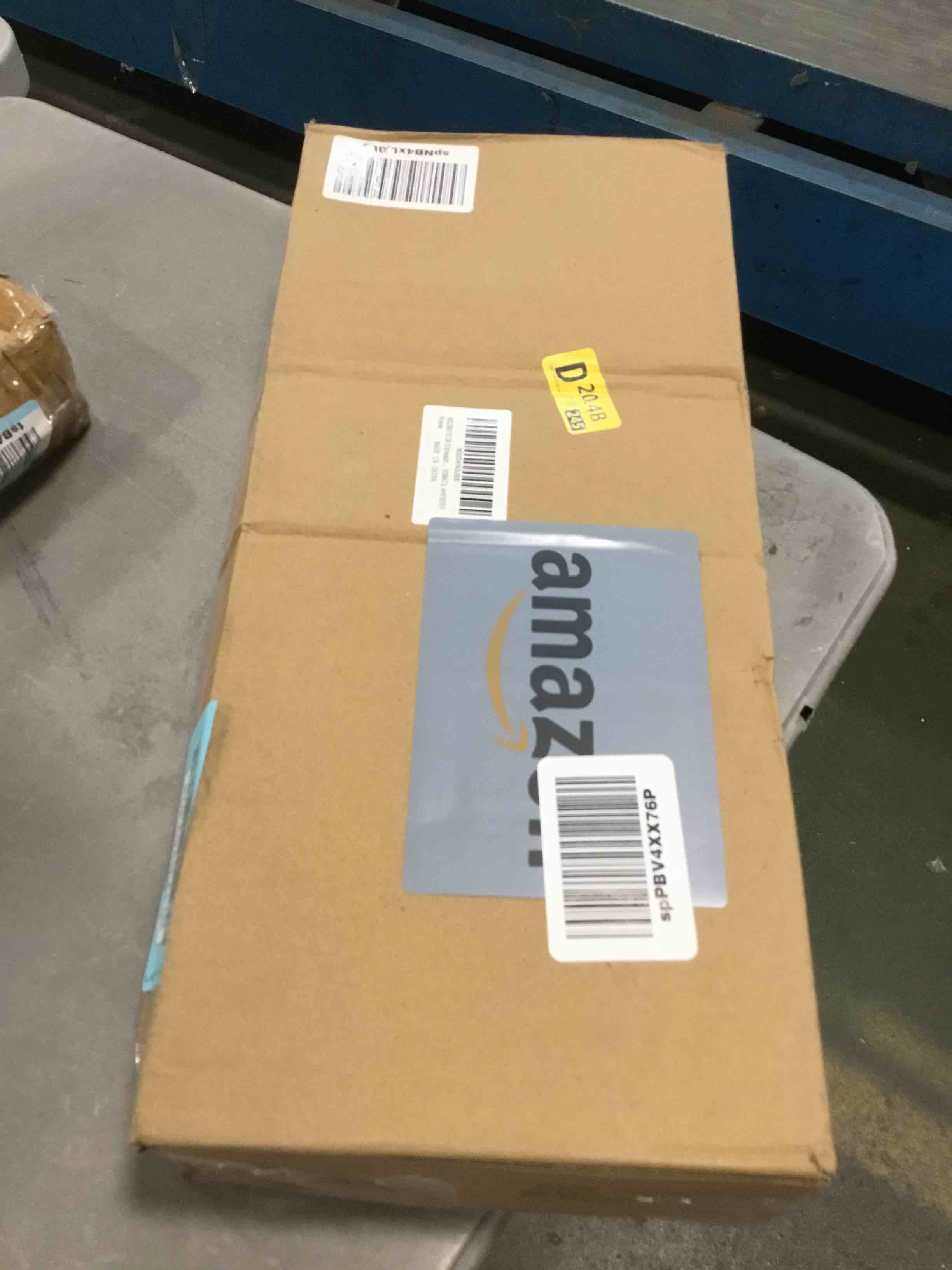 https://s3.amazonaws.com/lotting-images-prod/bidfta/BLU6252304_1714055372932.jpeg