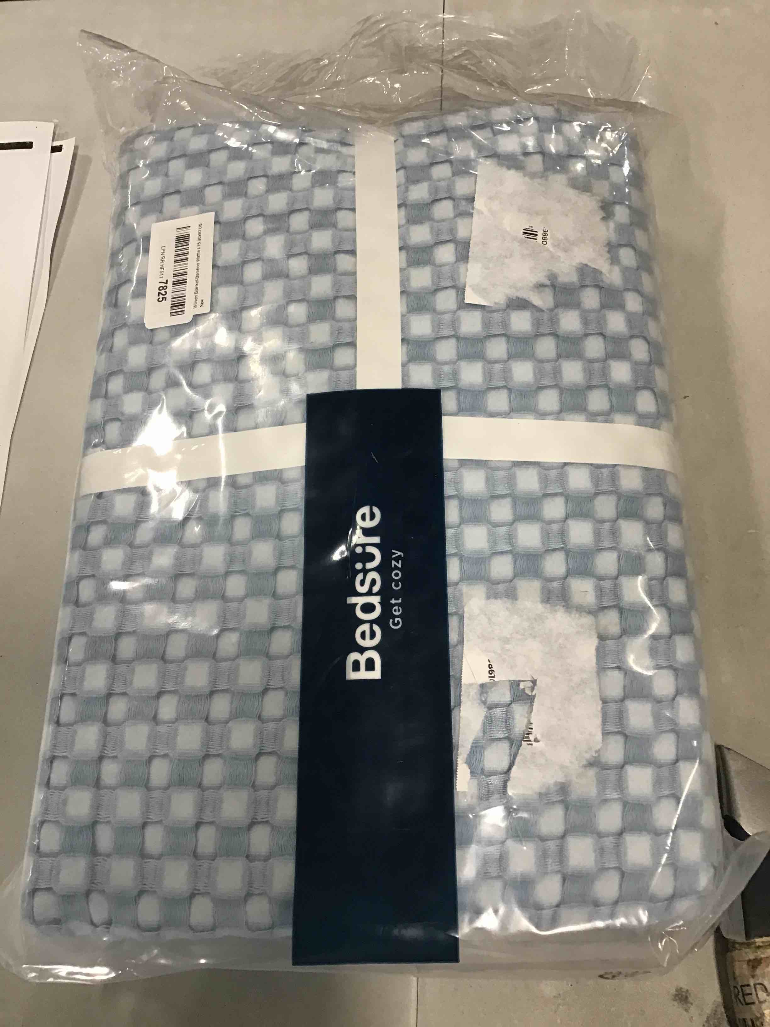 https://s3.amazonaws.com/lotting-images-prod/bidfta/BLU6252636_1713875689856.jpeg