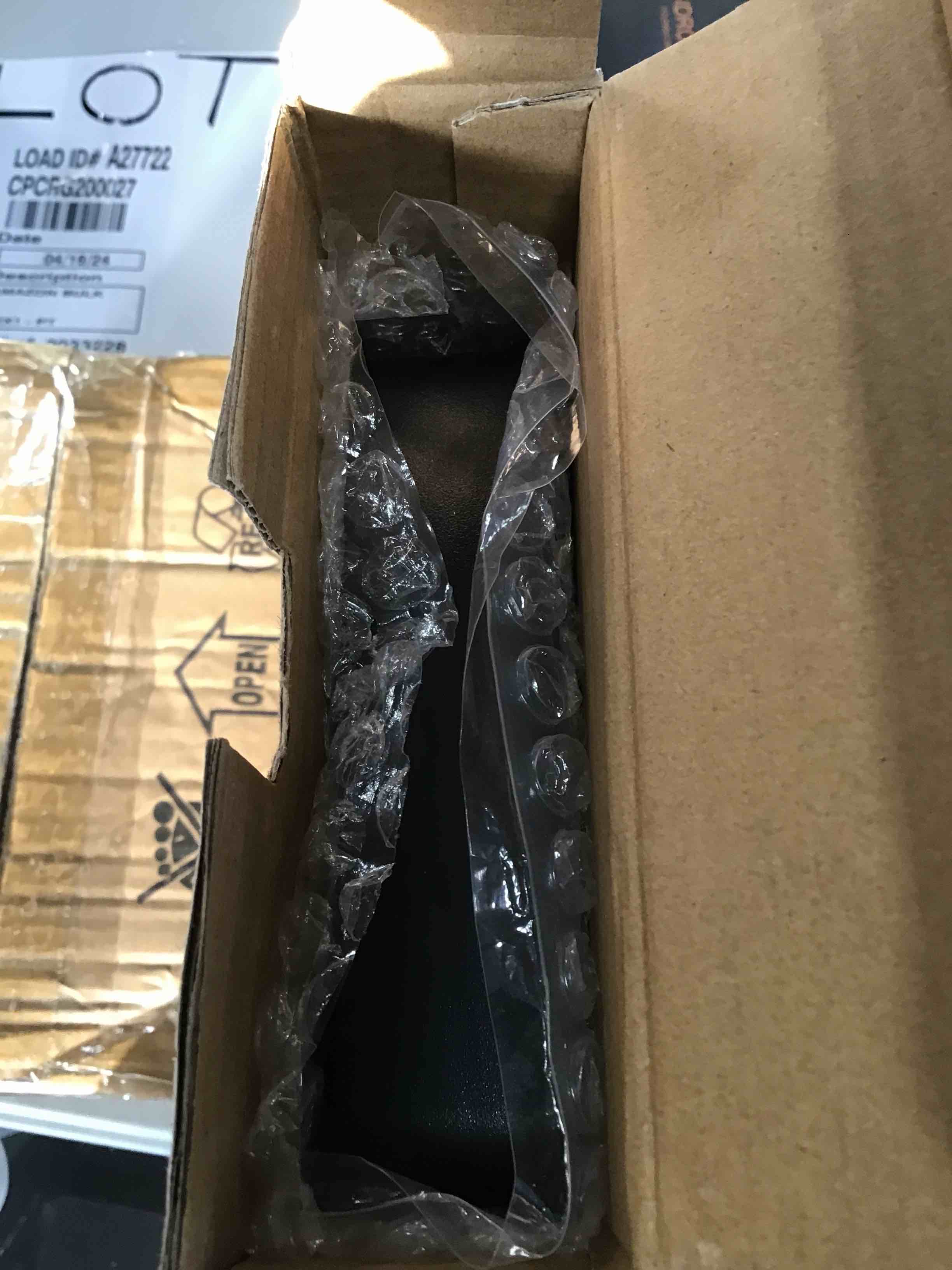 https://s3.amazonaws.com/lotting-images-prod/bidfta/BLU6253044_1713959939729.jpeg