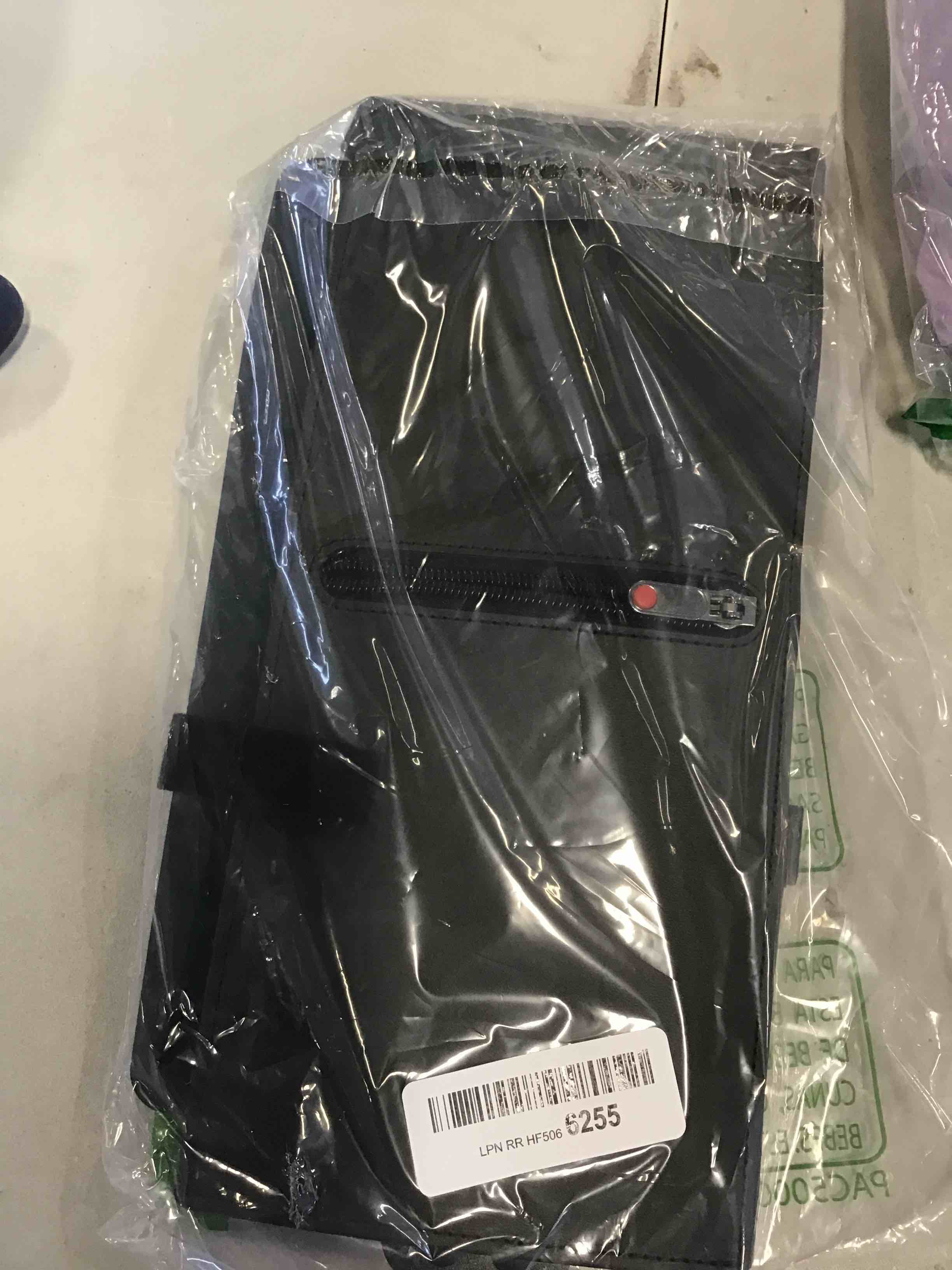 https://s3.amazonaws.com/lotting-images-prod/bidfta/BLU6253759_1714073017278.jpeg