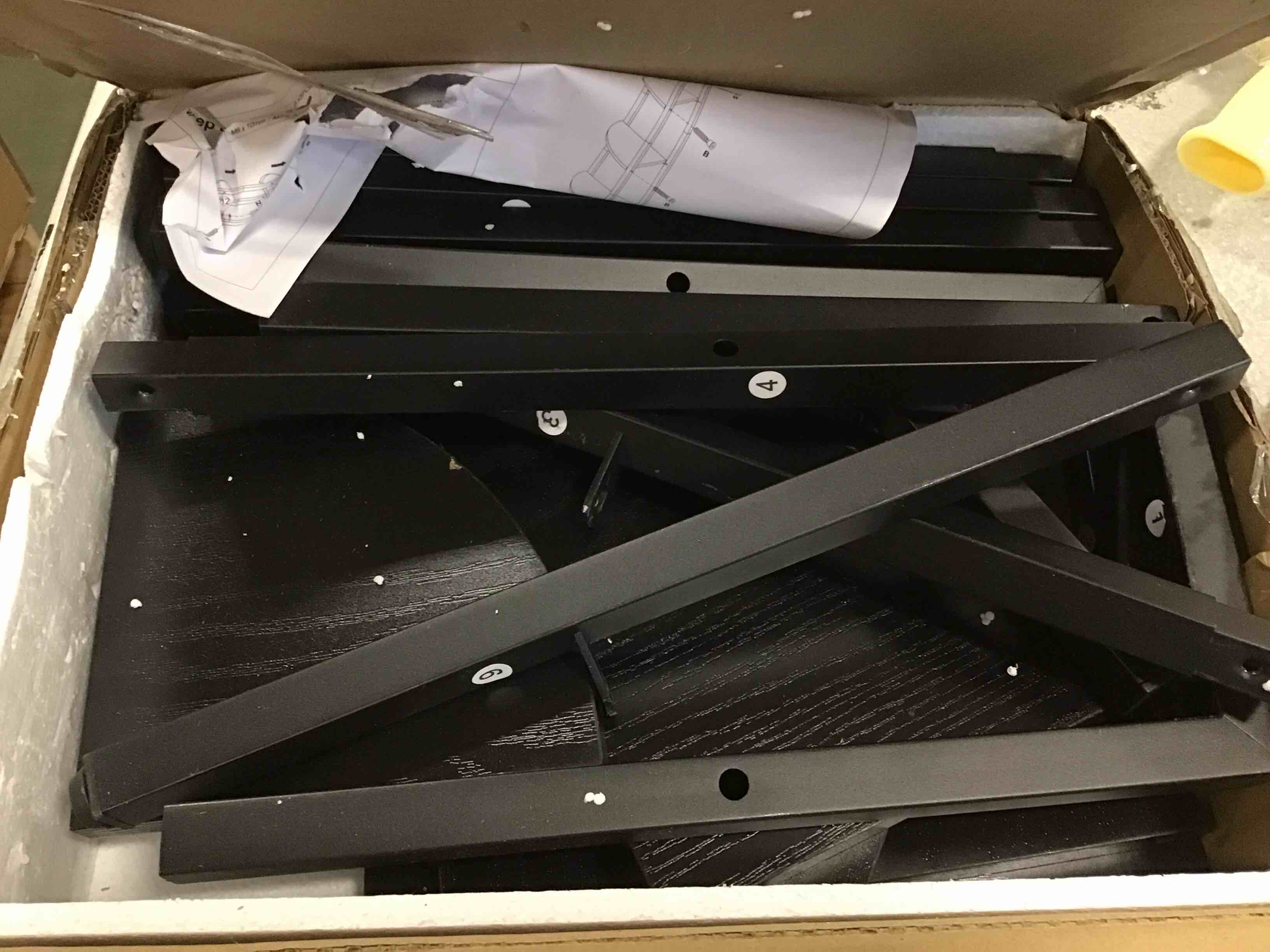 https://s3.amazonaws.com/lotting-images-prod/bidfta/BLU6253951_1713871374018.jpeg
