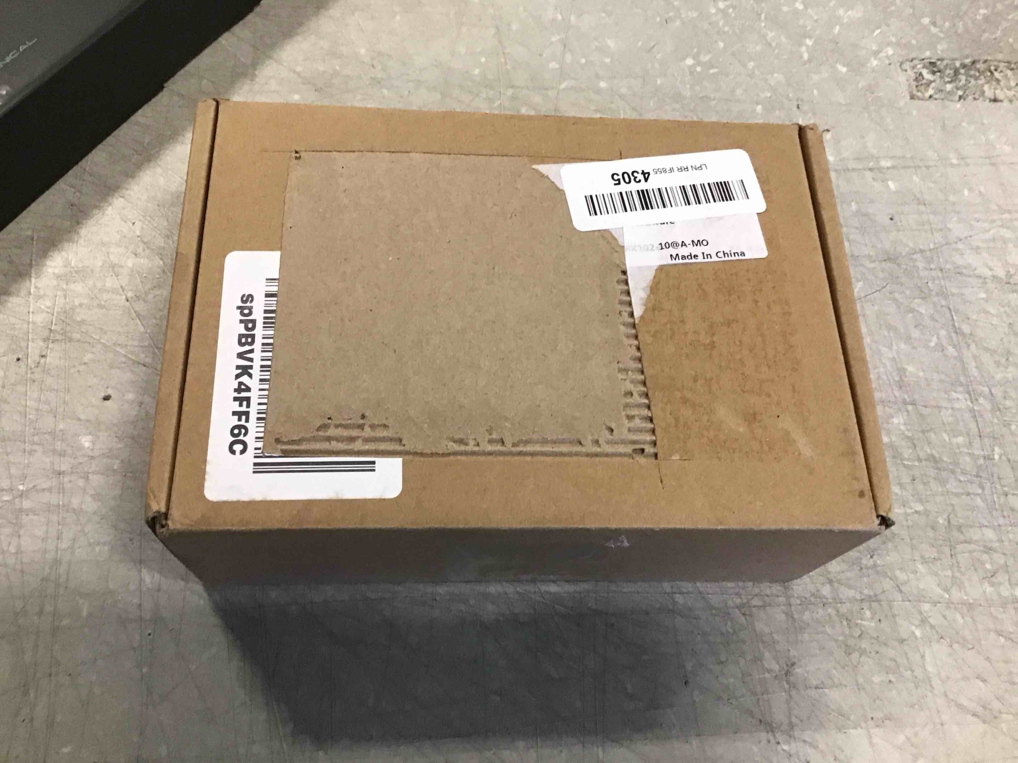 https://s3.amazonaws.com/lotting-images-prod/bidfta/BLU6254493_1714064567490.jpeg