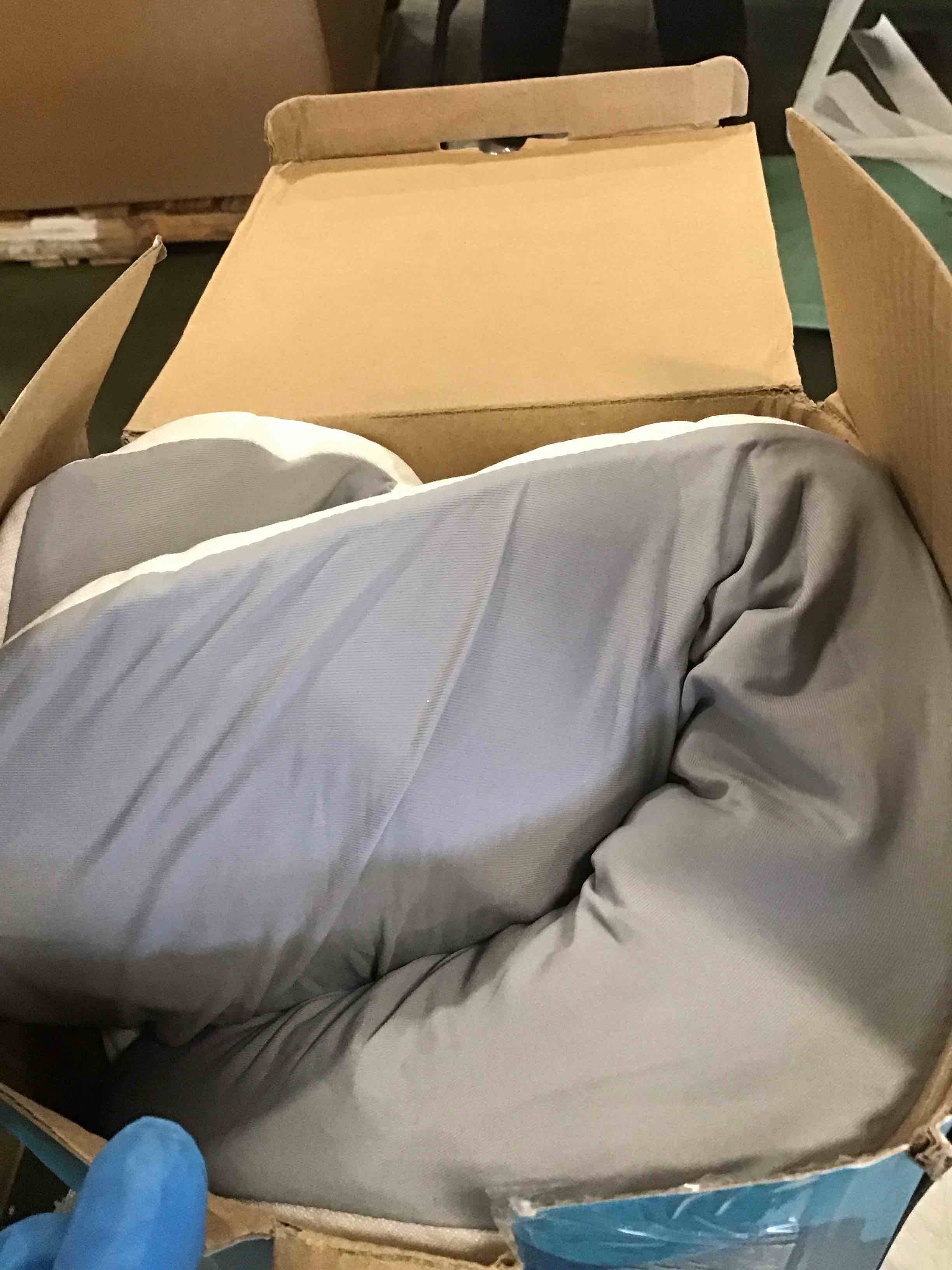 https://s3.amazonaws.com/lotting-images-prod/bidfta/BLU6254712_1714133543767.jpeg