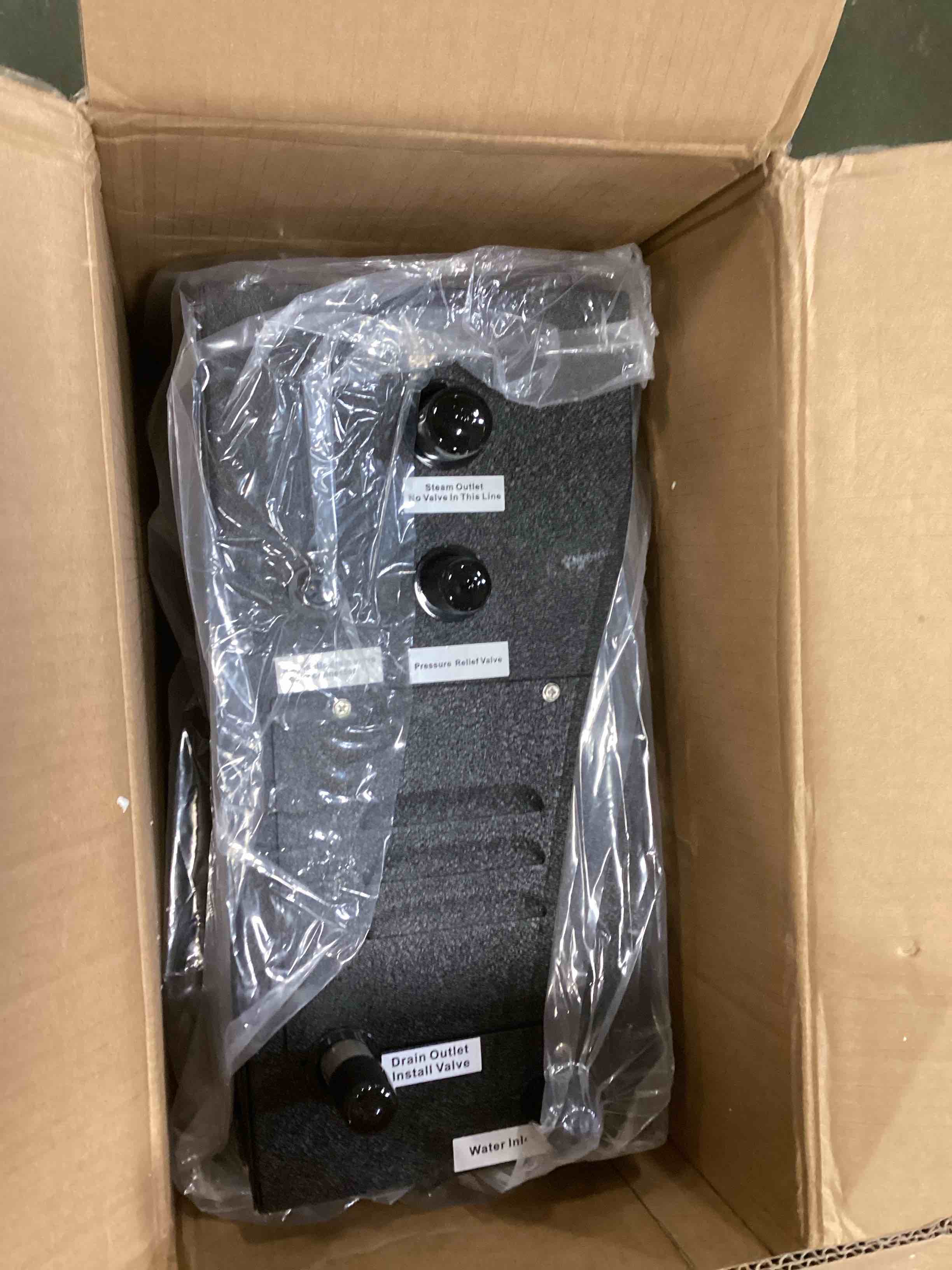 https://s3.amazonaws.com/lotting-images-prod/bidfta/BLU6255526_1713278499510.jpeg