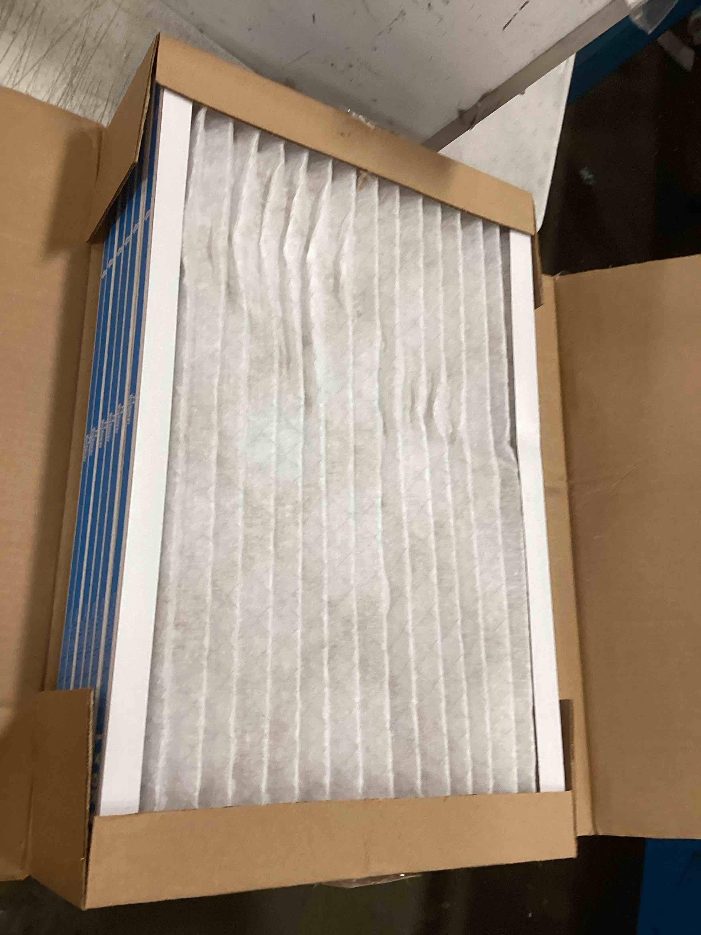 https://s3.amazonaws.com/lotting-images-prod/bidfta/BLU6255733_1713359495985.jpeg