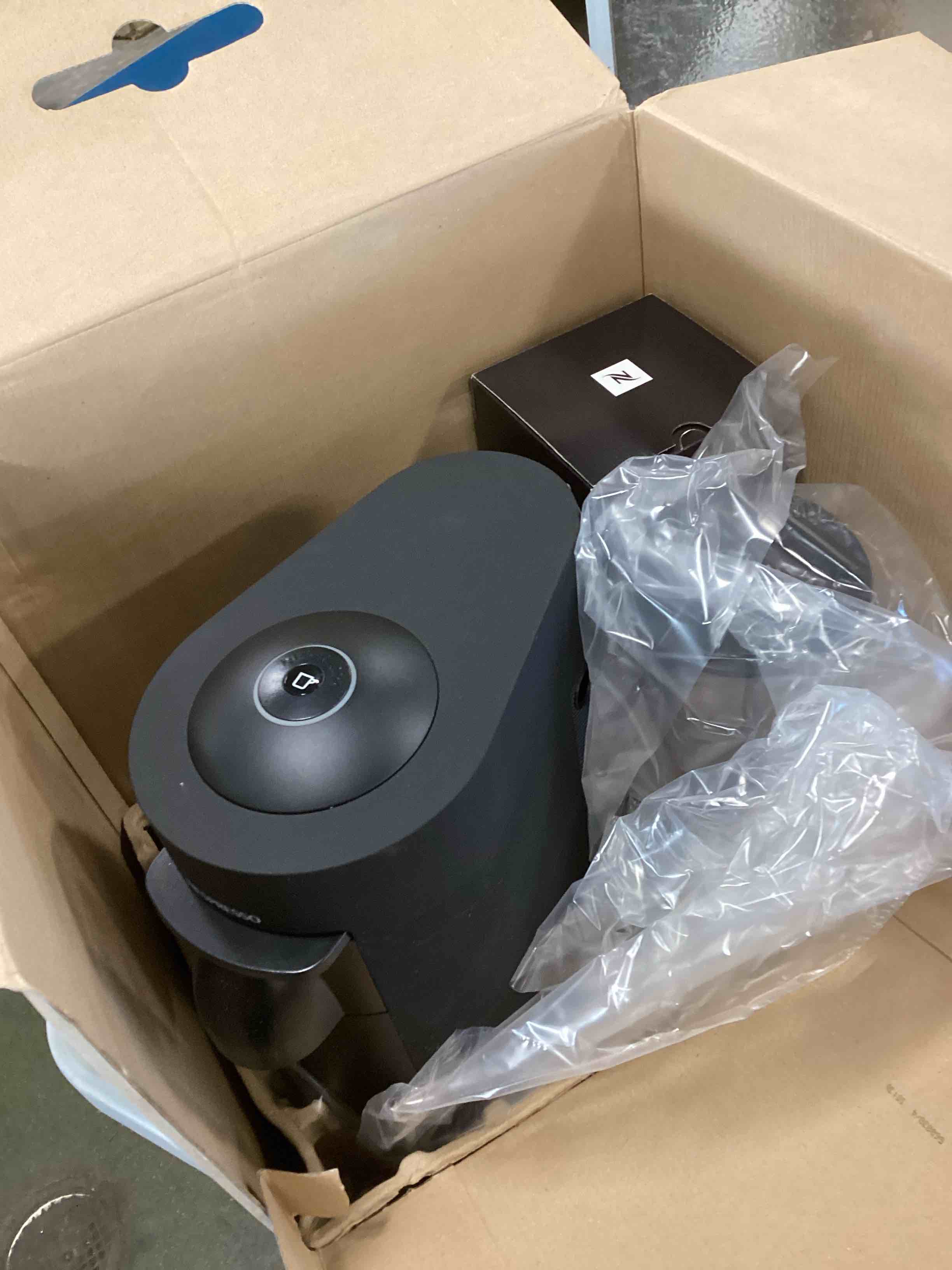 https://s3.amazonaws.com/lotting-images-prod/bidfta/BLU6256189_1713442112690.jpeg