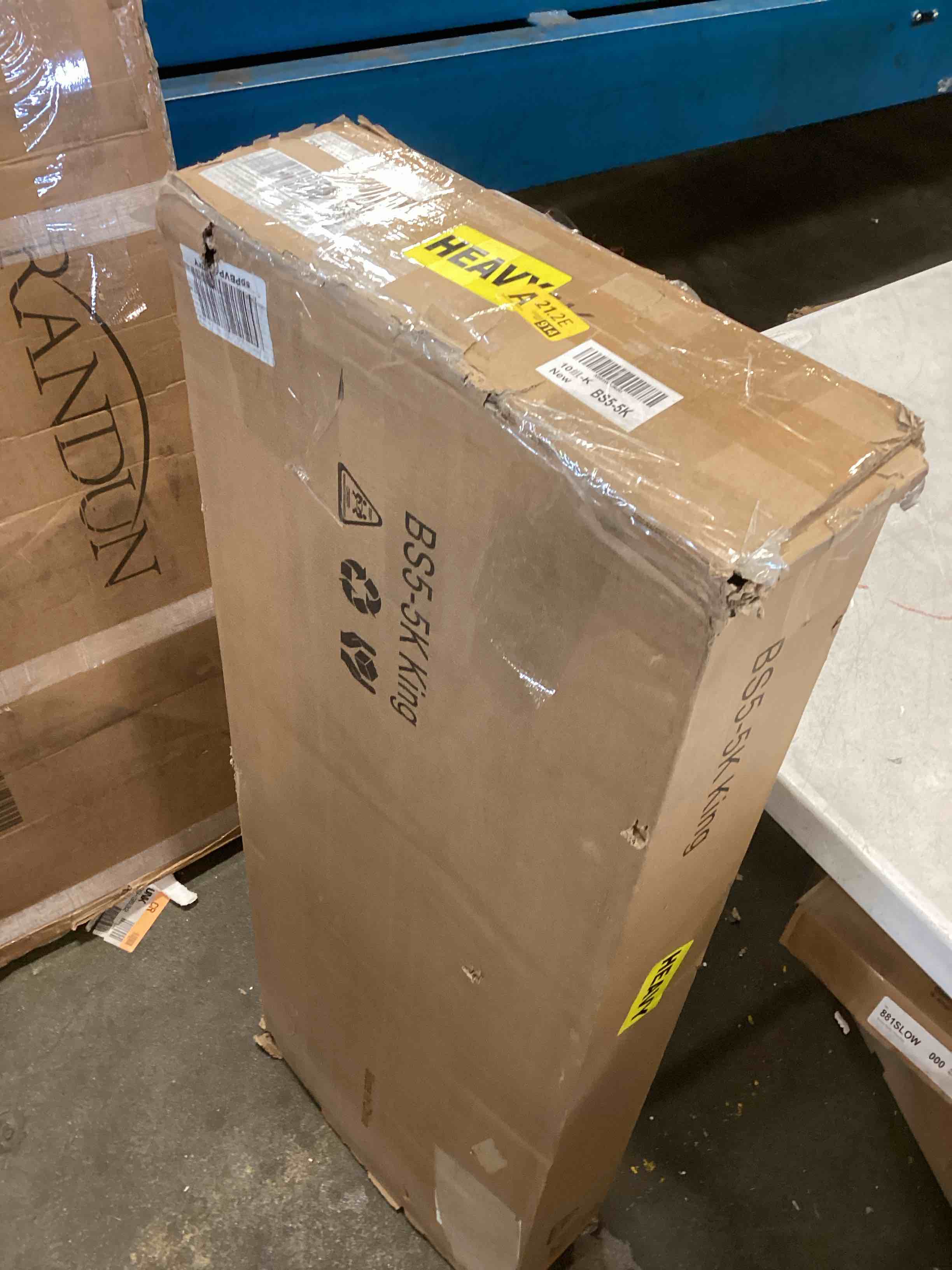 https://s3.amazonaws.com/lotting-images-prod/bidfta/BLU6256227_1713446299249.jpeg