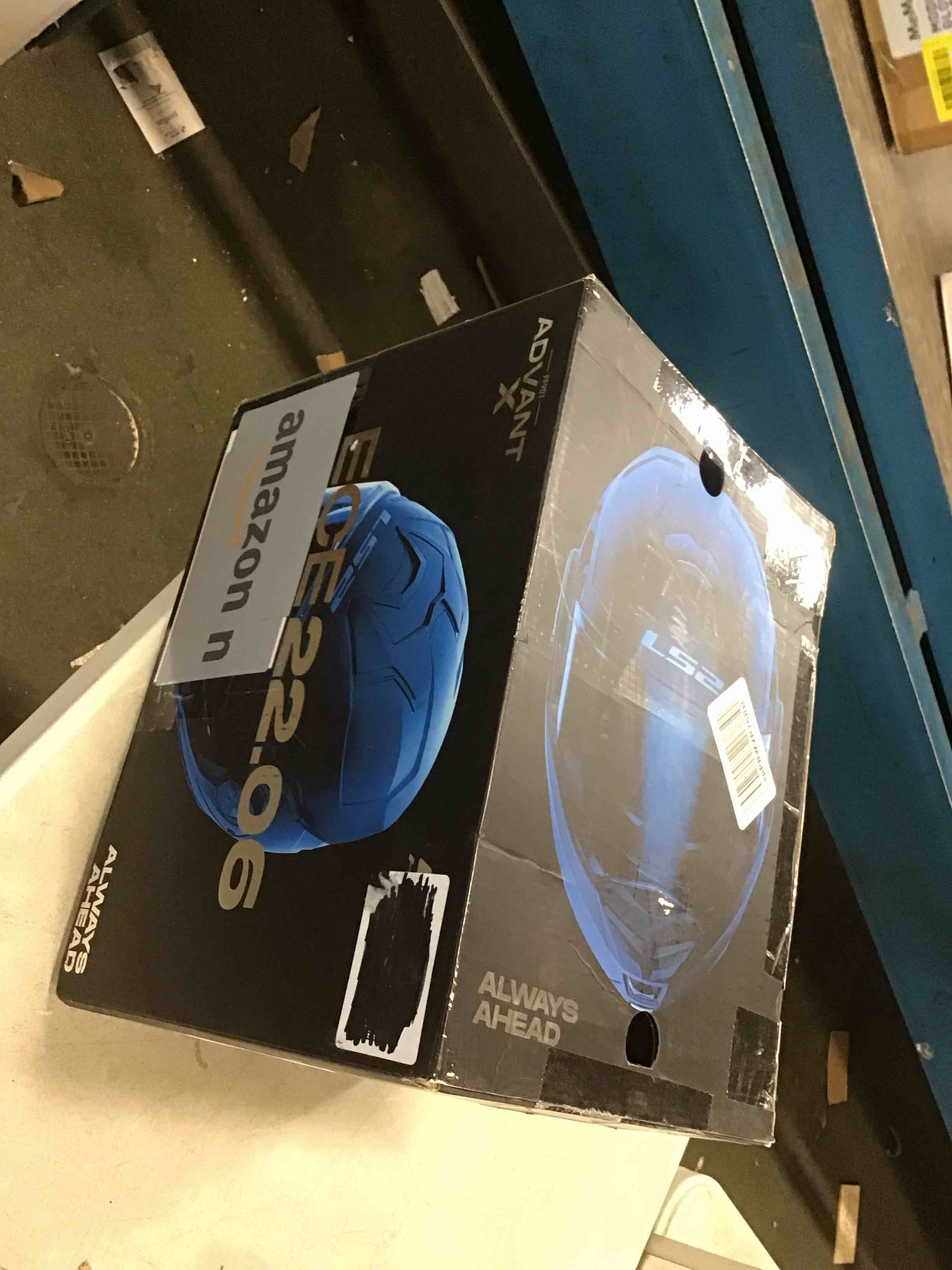 https://s3.amazonaws.com/lotting-images-prod/bidfta/BLU6256317_1713458113940.jpeg