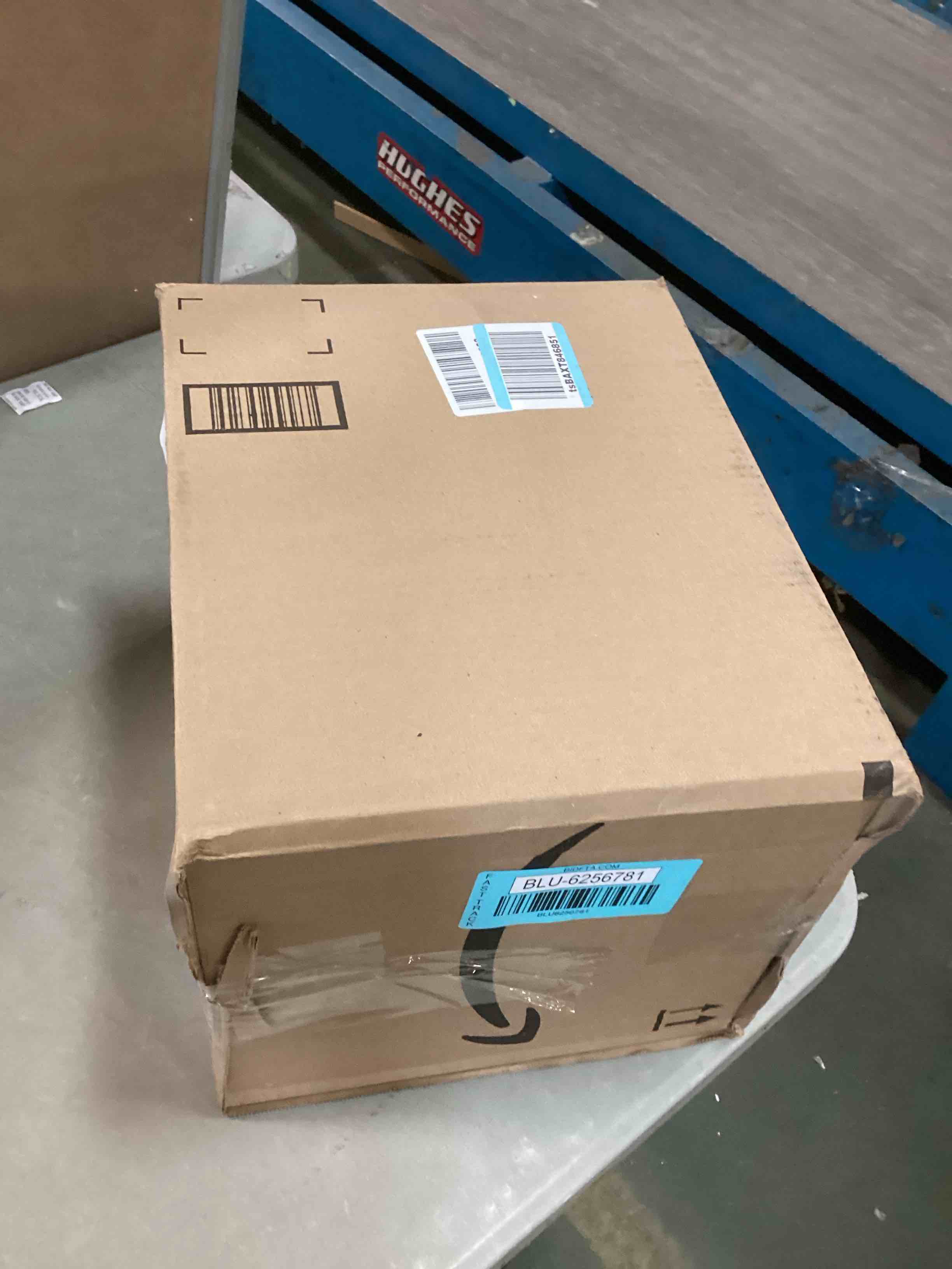 https://s3.amazonaws.com/lotting-images-prod/bidfta/BLU6256781_1713787573951.jpeg