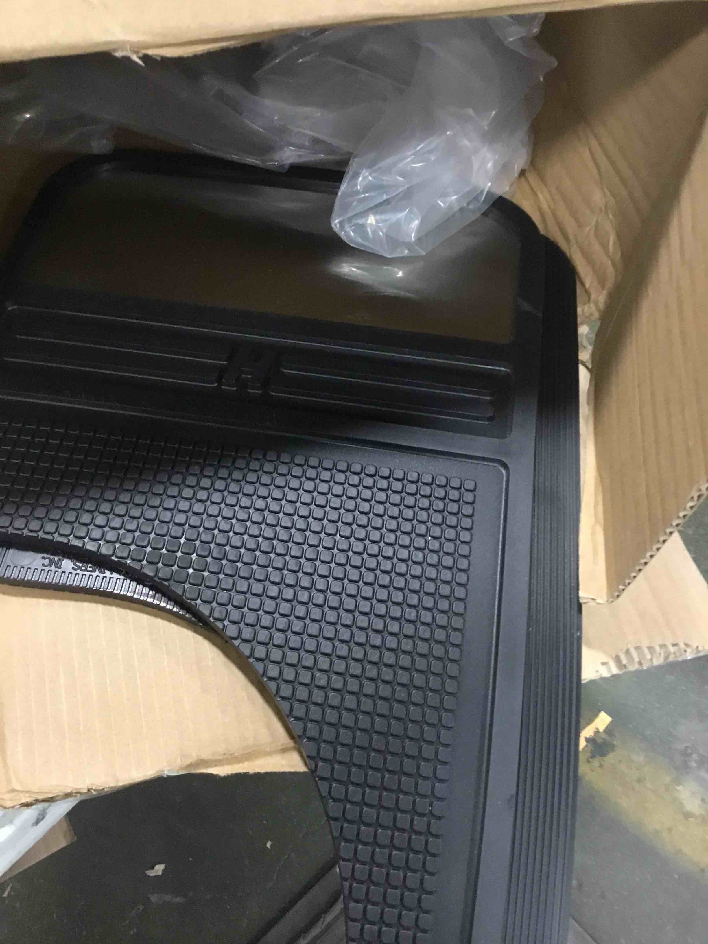https://s3.amazonaws.com/lotting-images-prod/bidfta/BLU6257309_1713965599532.jpeg