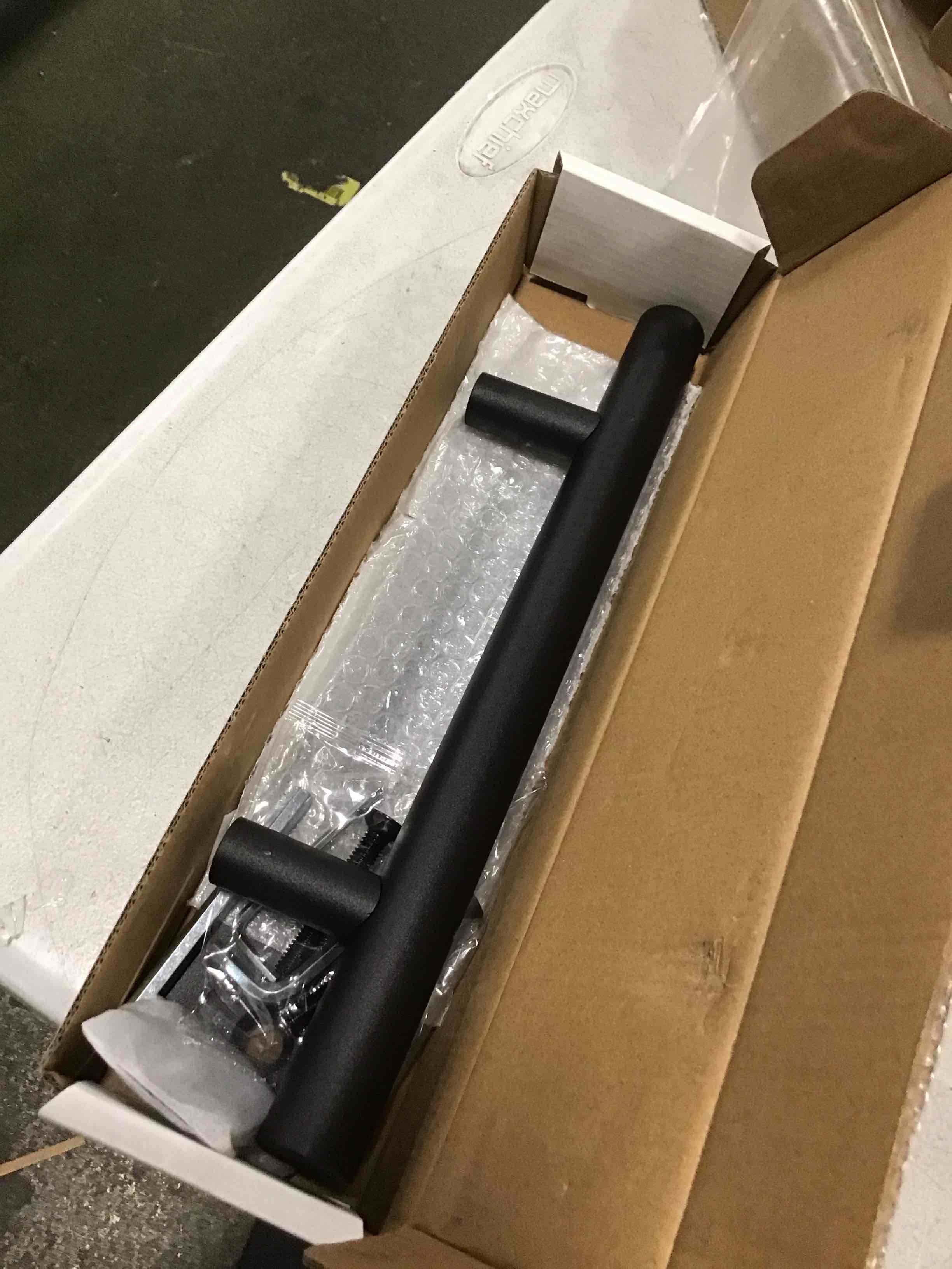 https://s3.amazonaws.com/lotting-images-prod/bidfta/BLU6257559_1714485097436.jpeg