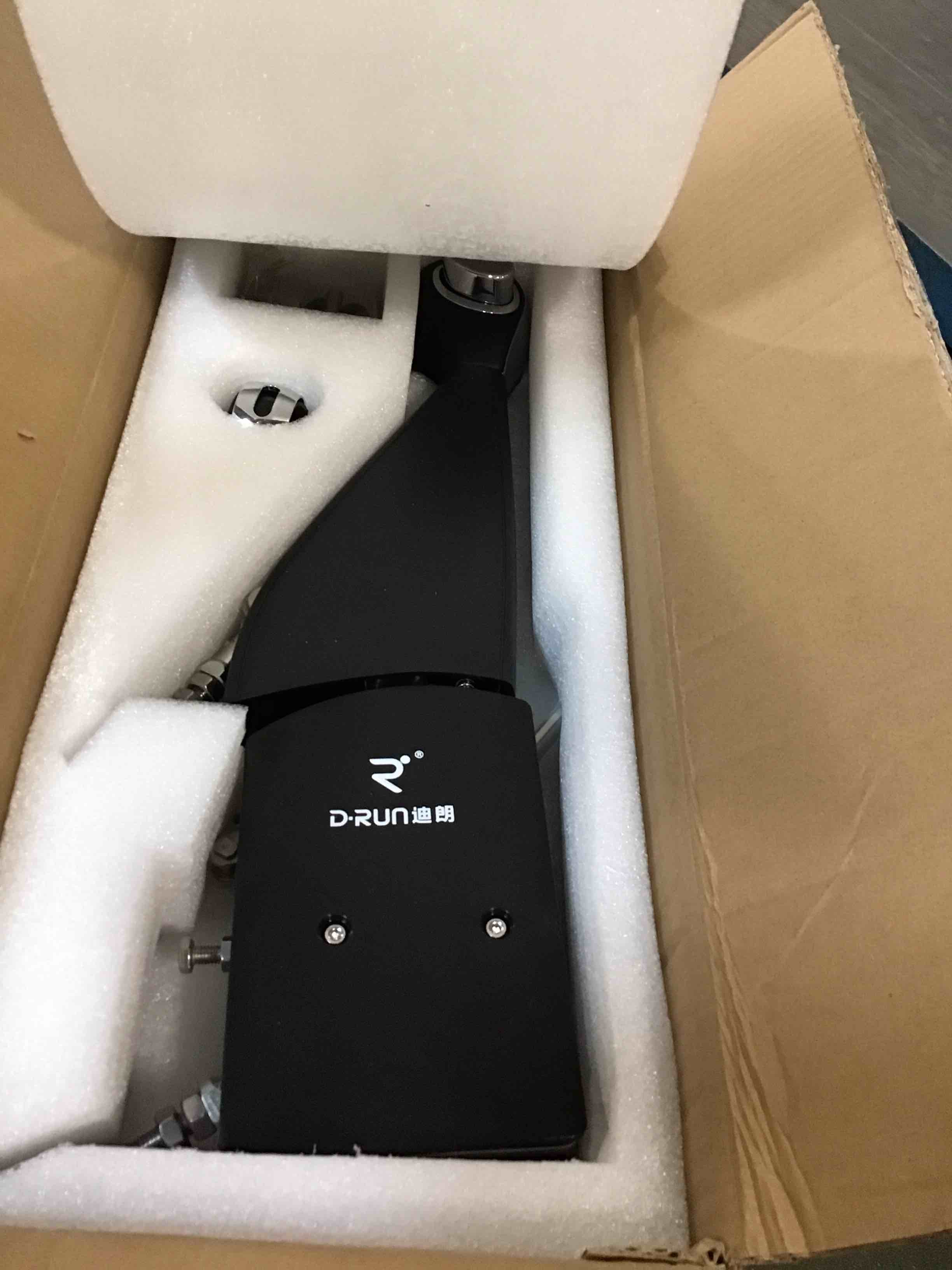 https://s3.amazonaws.com/lotting-images-prod/bidfta/BLU6257920_1714563234977.jpeg