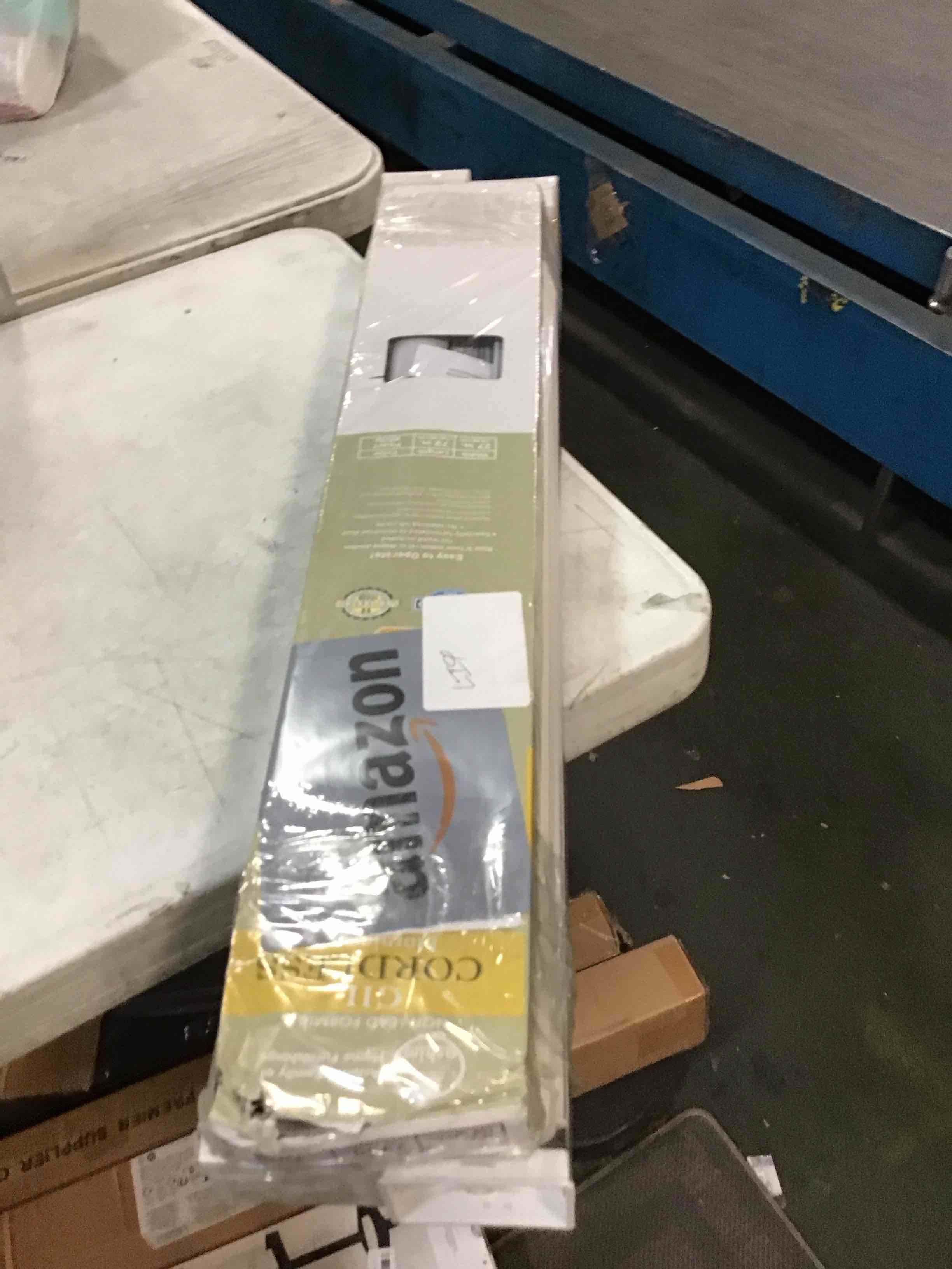https://s3.amazonaws.com/lotting-images-prod/bidfta/BLU6258070_1714587601655.jpeg
