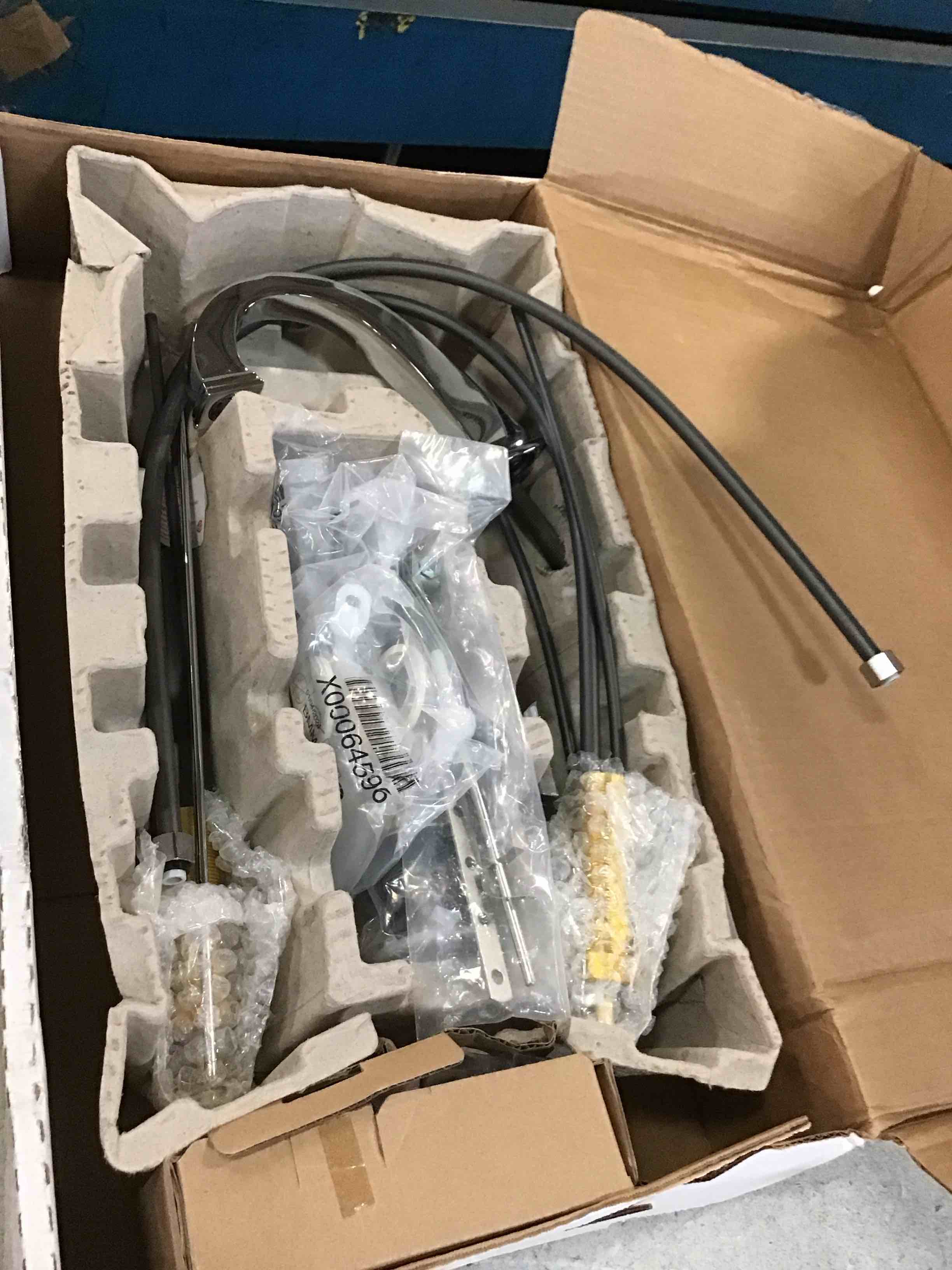 https://s3.amazonaws.com/lotting-images-prod/bidfta/BLU6258237_1714660881458.jpeg