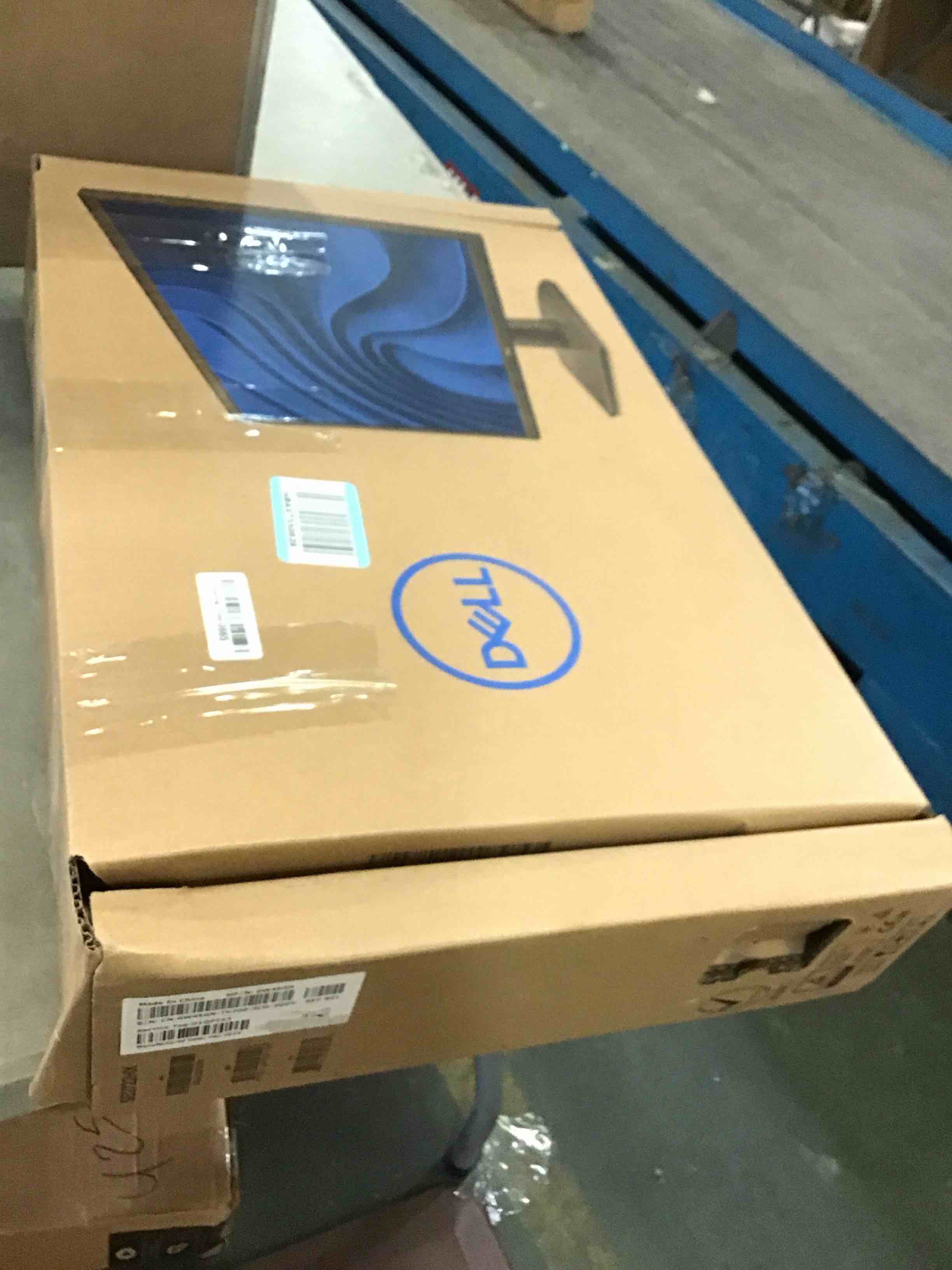 https://s3.amazonaws.com/lotting-images-prod/bidfta/BLU6258428_1714751829654.jpeg