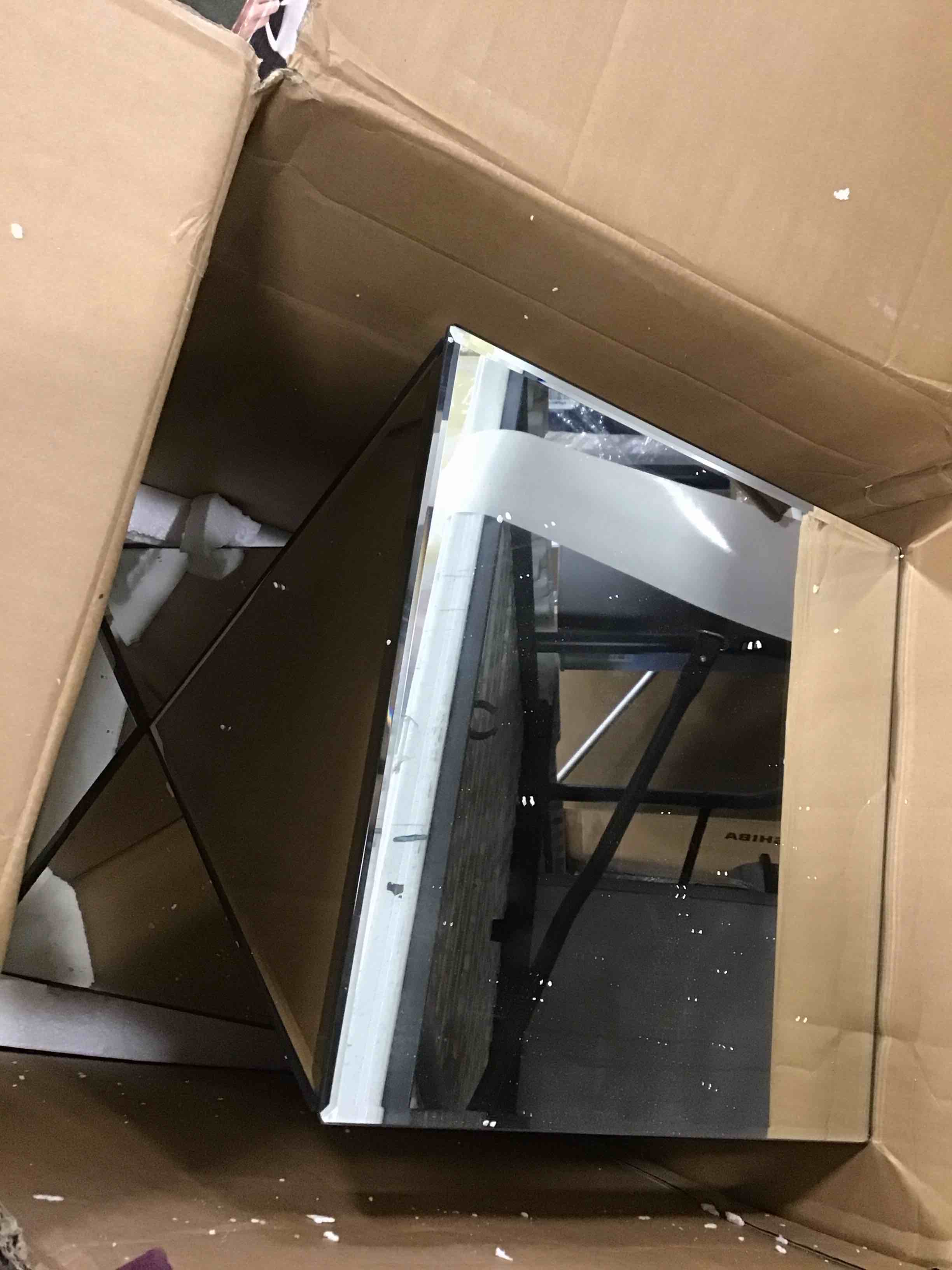 https://s3.amazonaws.com/lotting-images-prod/bidfta/BLU6258536_1713886583081.jpeg