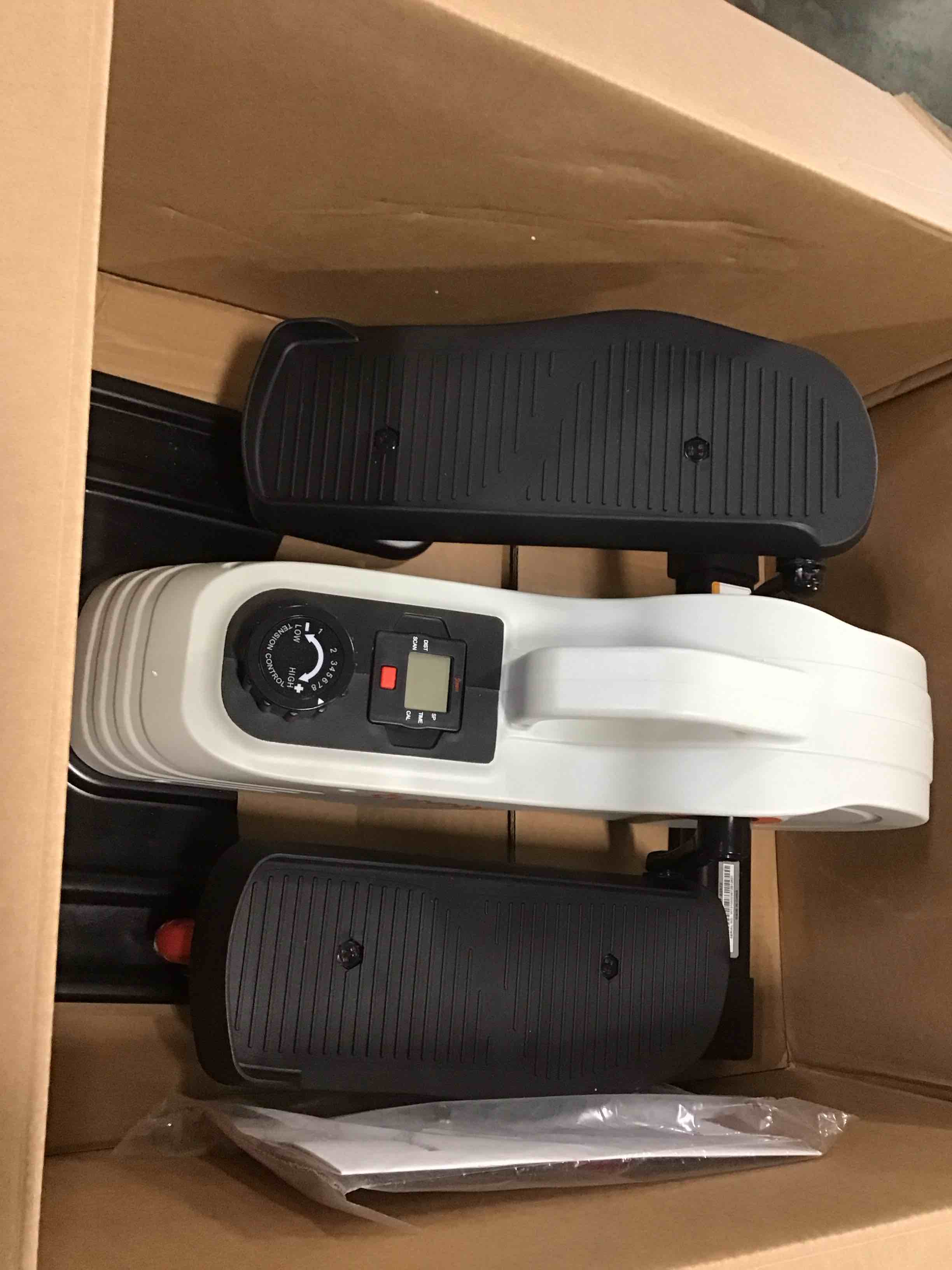 https://s3.amazonaws.com/lotting-images-prod/bidfta/BLU6258552_1713888513680.jpeg