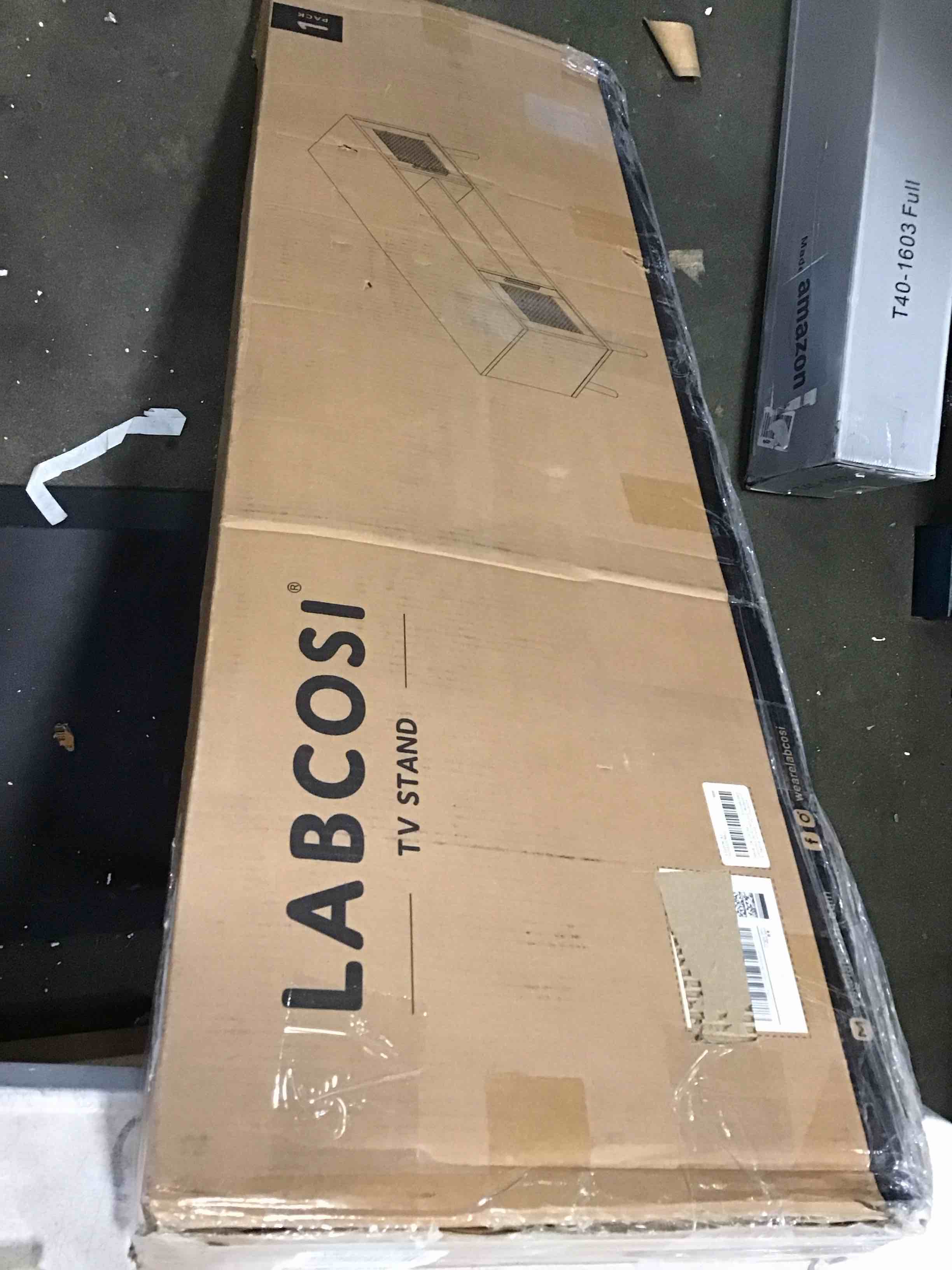 https://s3.amazonaws.com/lotting-images-prod/bidfta/BLU6258770_1713975979680.jpeg
