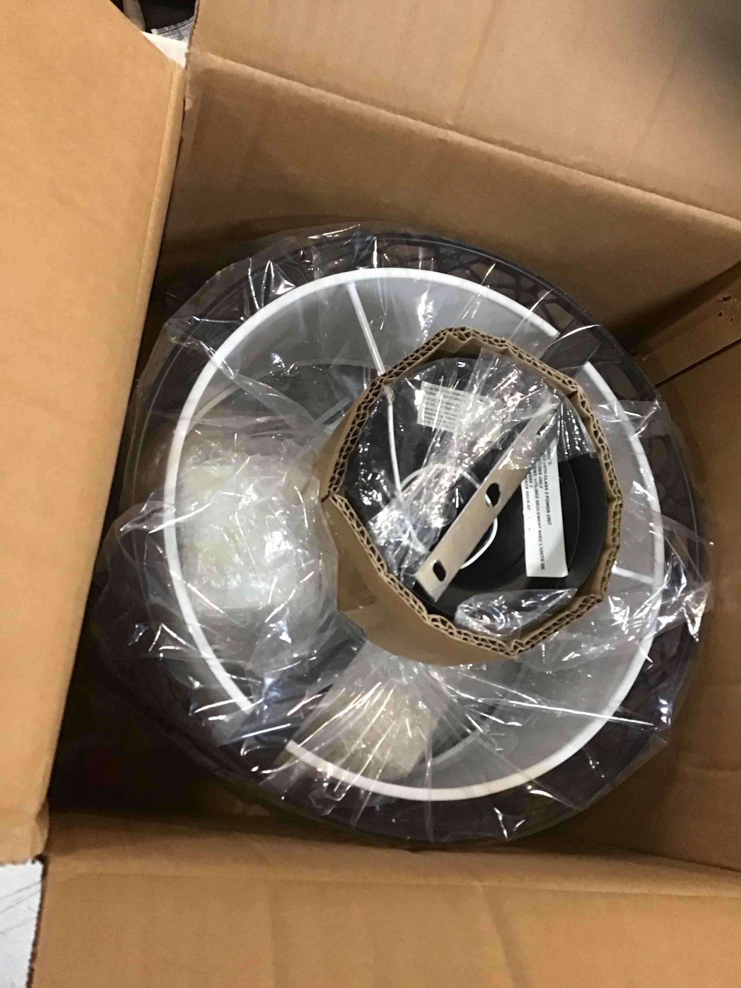 https://s3.amazonaws.com/lotting-images-prod/bidfta/BLU6259112_1714074383245.jpeg