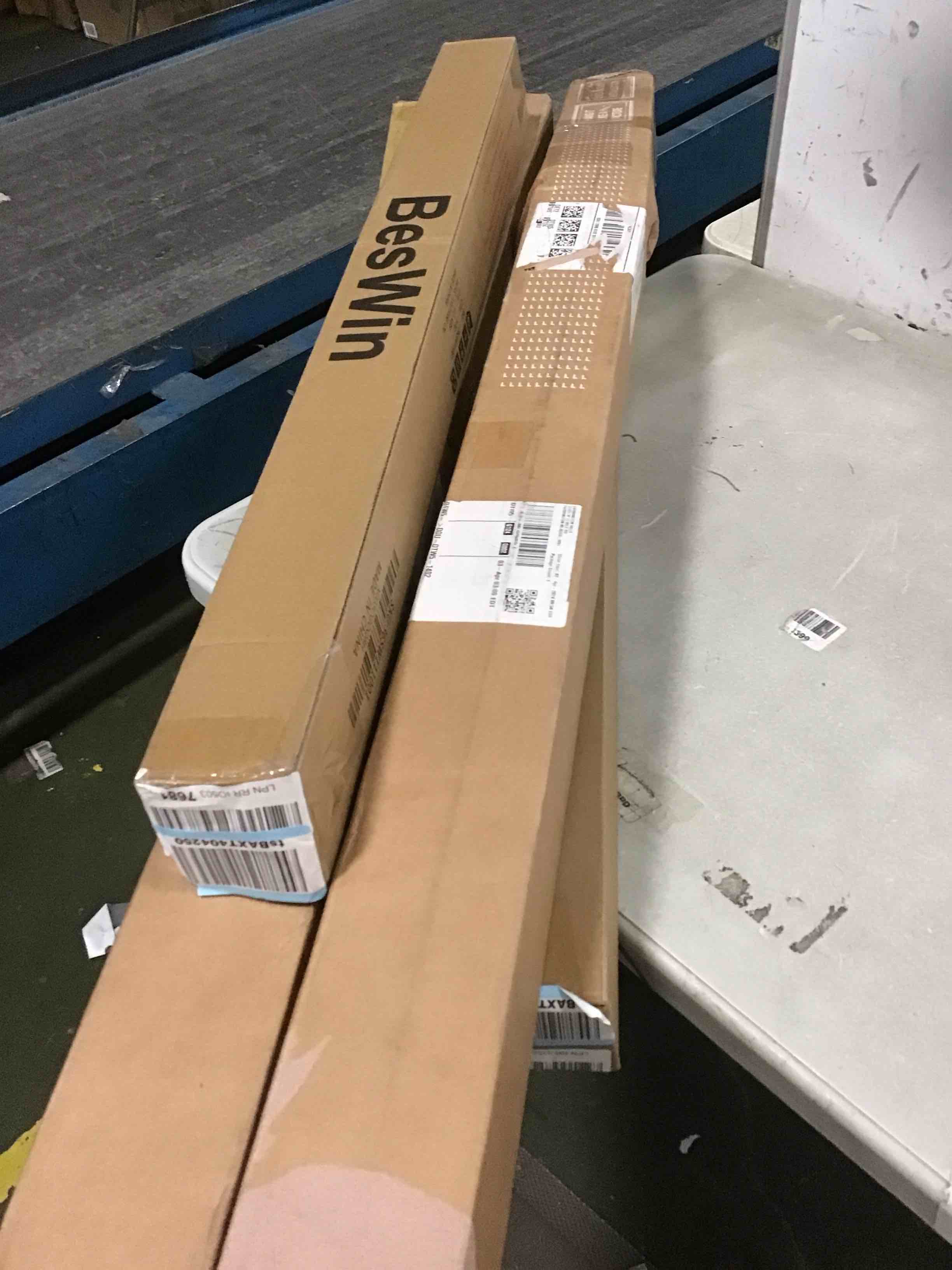 https://s3.amazonaws.com/lotting-images-prod/bidfta/BLU6259571_1714387129469.jpeg