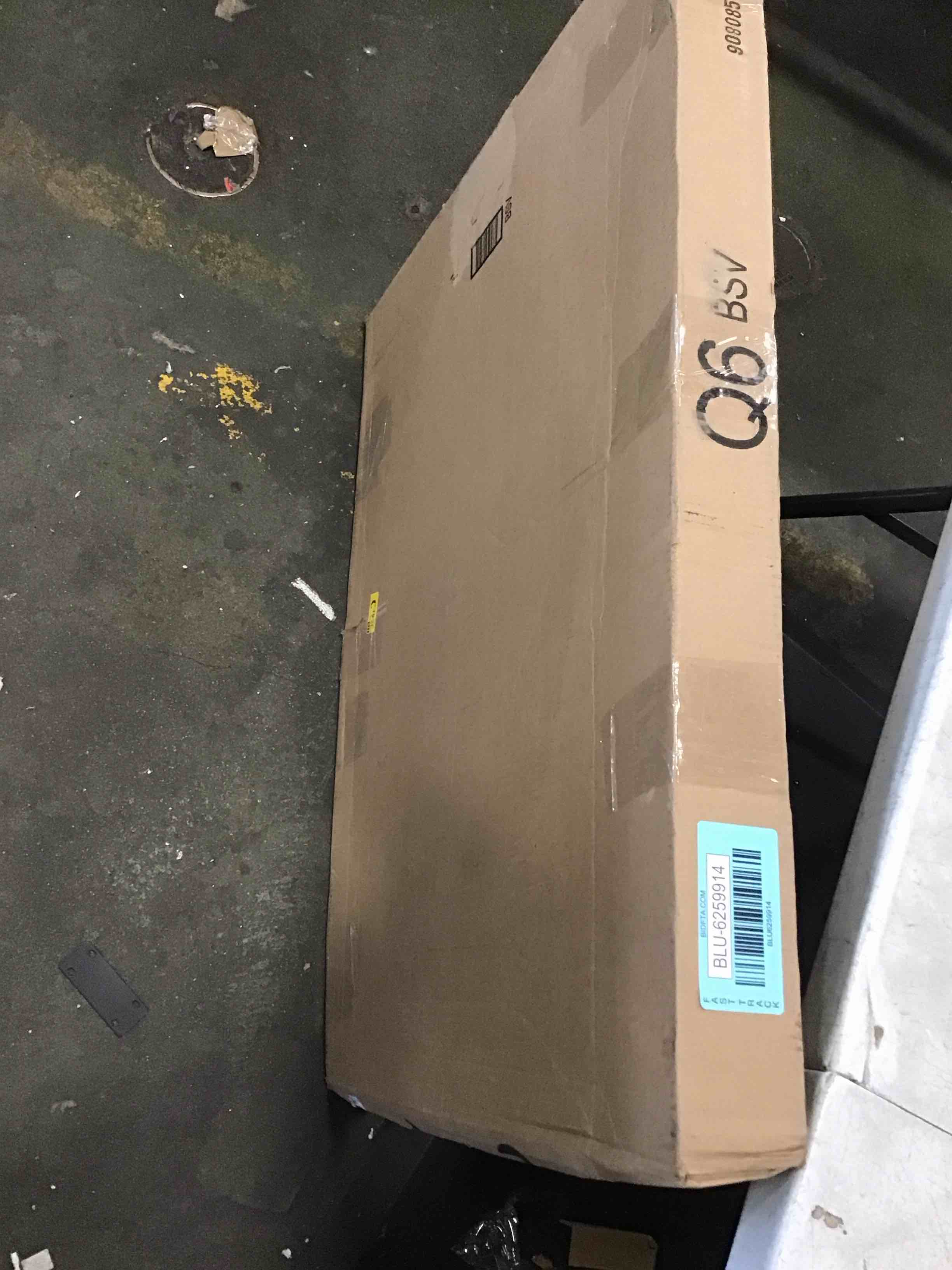 https://s3.amazonaws.com/lotting-images-prod/bidfta/BLU6259914_1714576705964.jpeg
