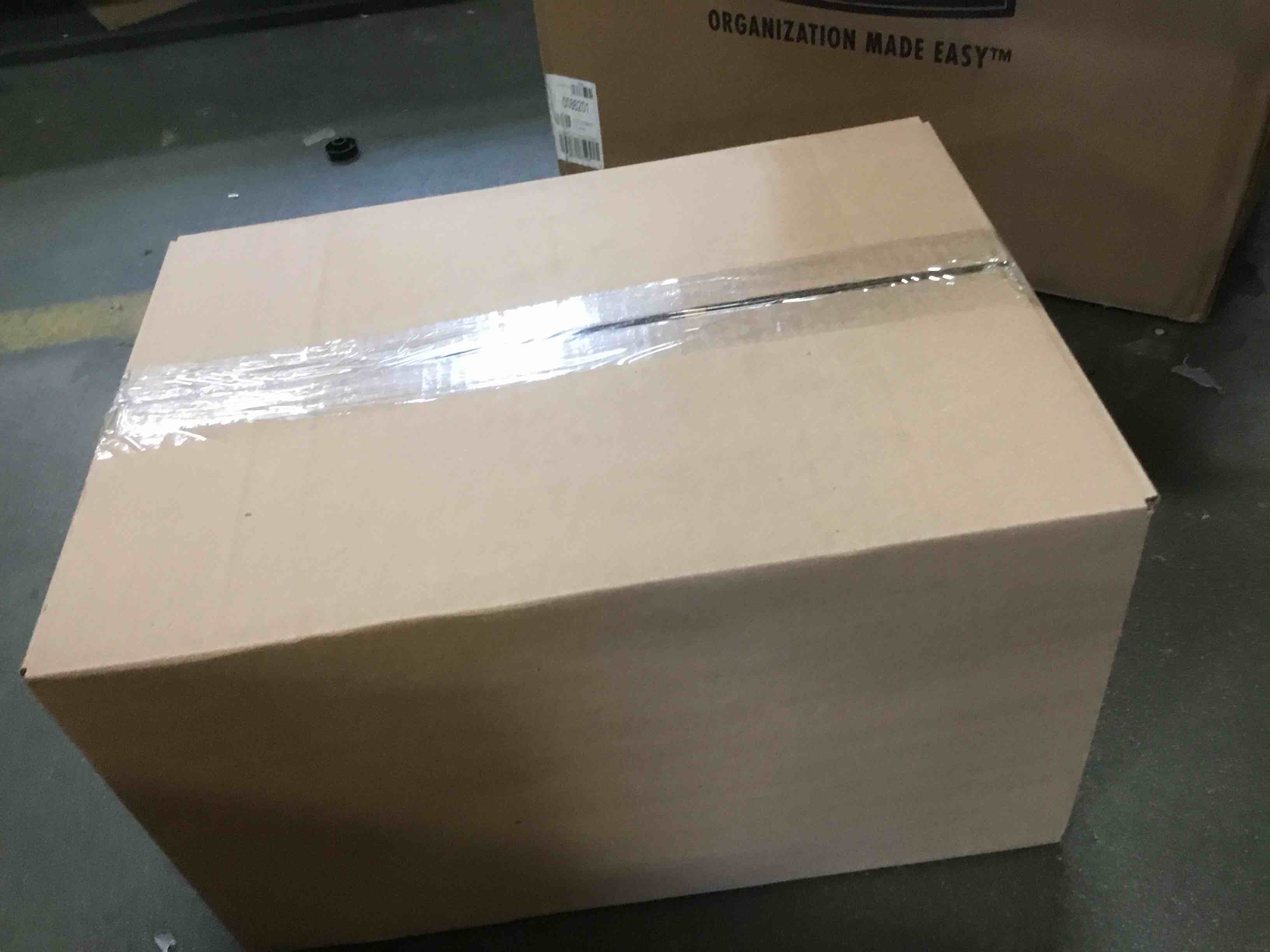 https://s3.amazonaws.com/lotting-images-prod/bidfta/BLU6260110_1715371314709.jpeg