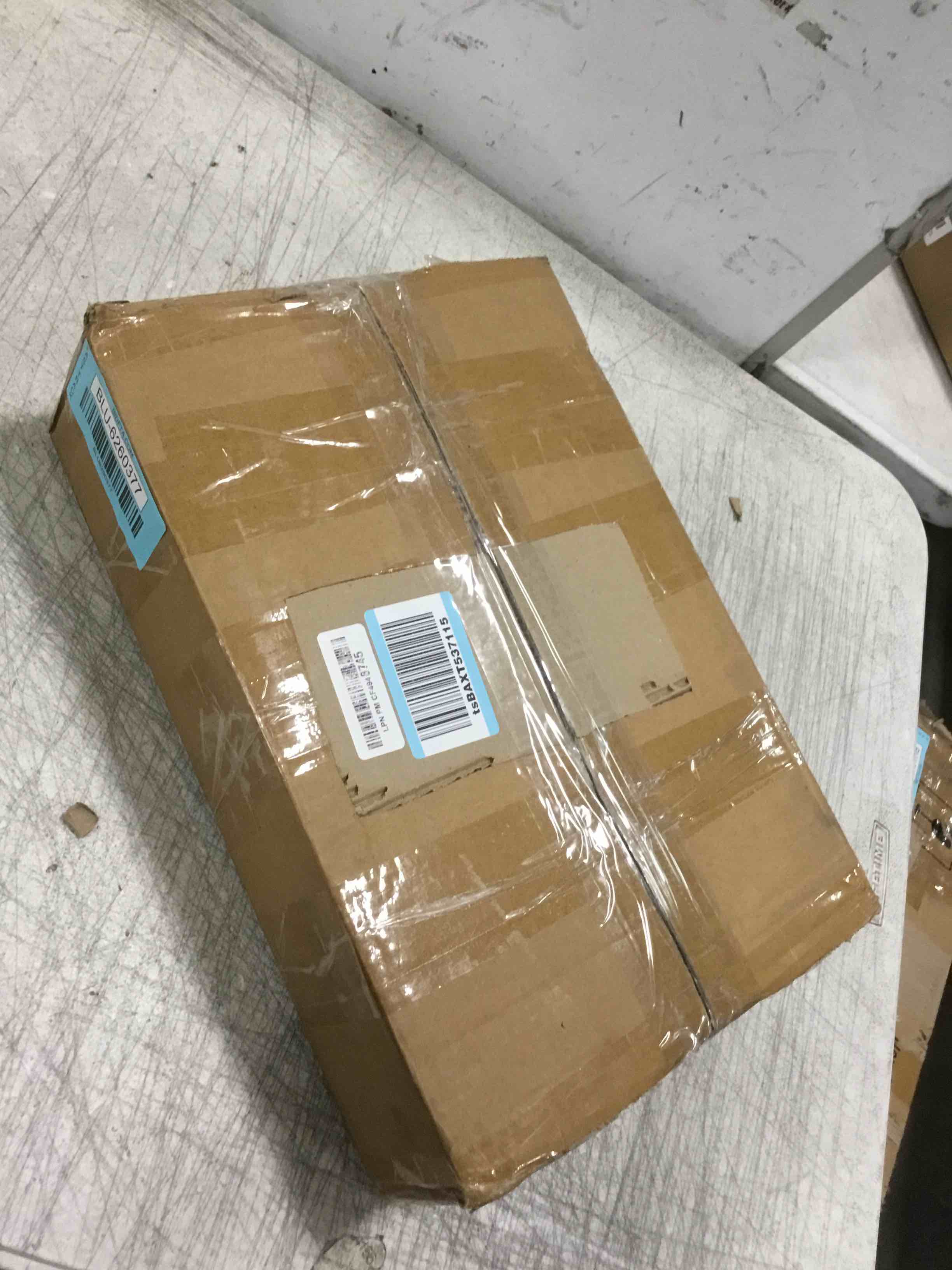 https://s3.amazonaws.com/lotting-images-prod/bidfta/BLU6260377_1715687366866.jpeg