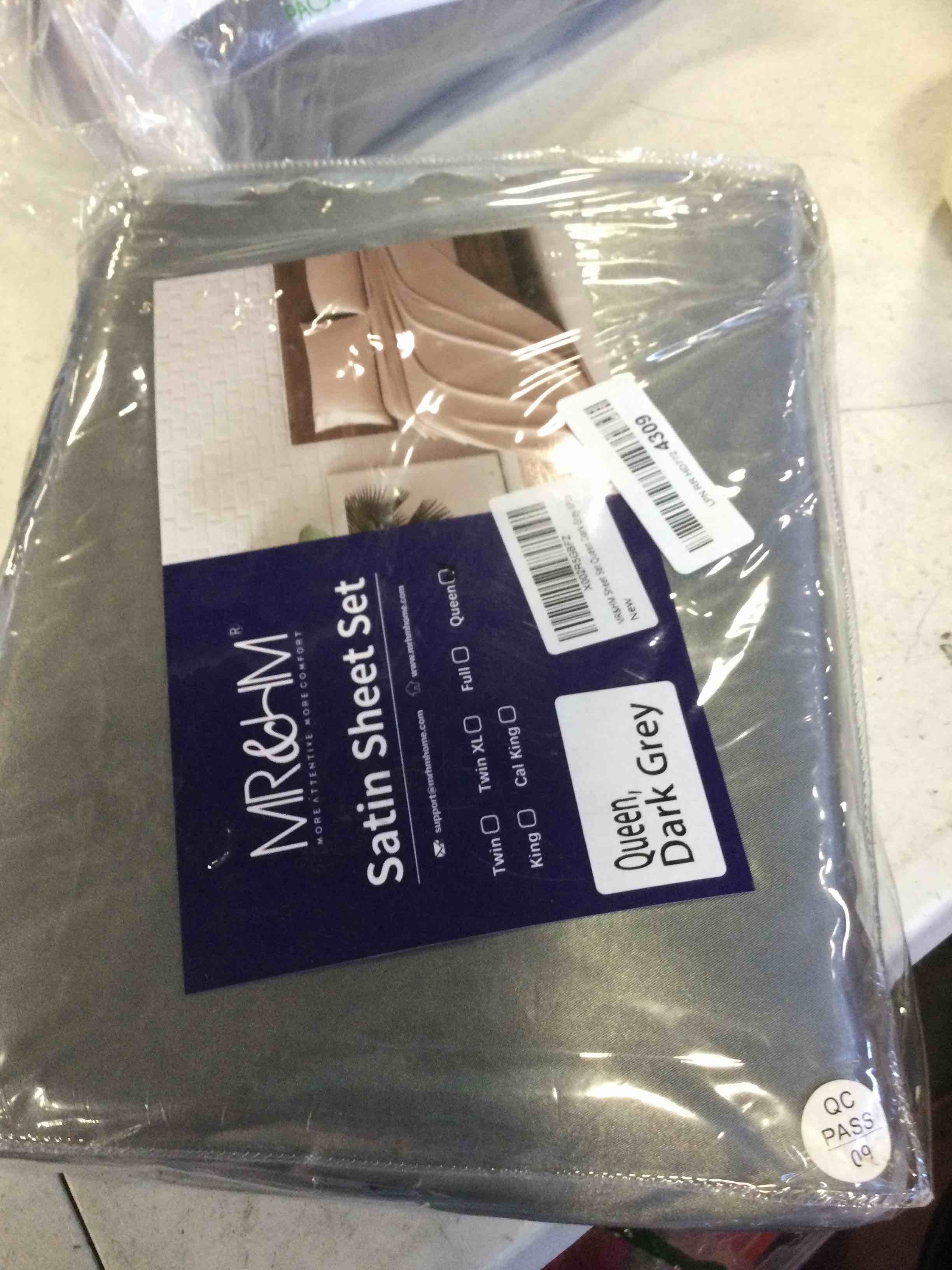 https://s3.amazonaws.com/lotting-images-prod/bidfta/BLU6261695_1715349206198.jpeg