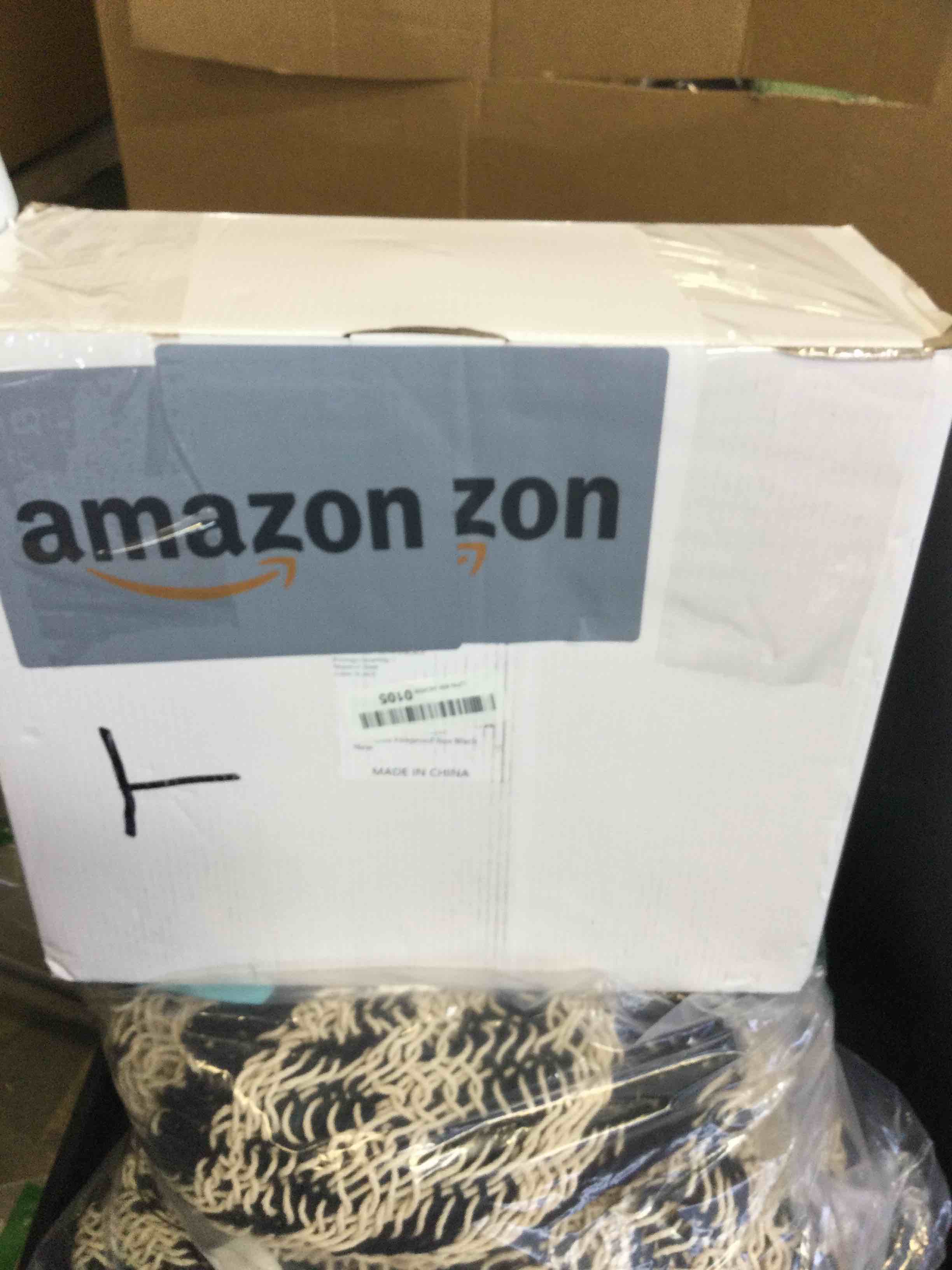 https://s3.amazonaws.com/lotting-images-prod/bidfta/BLU6261722_1715352558654.jpeg