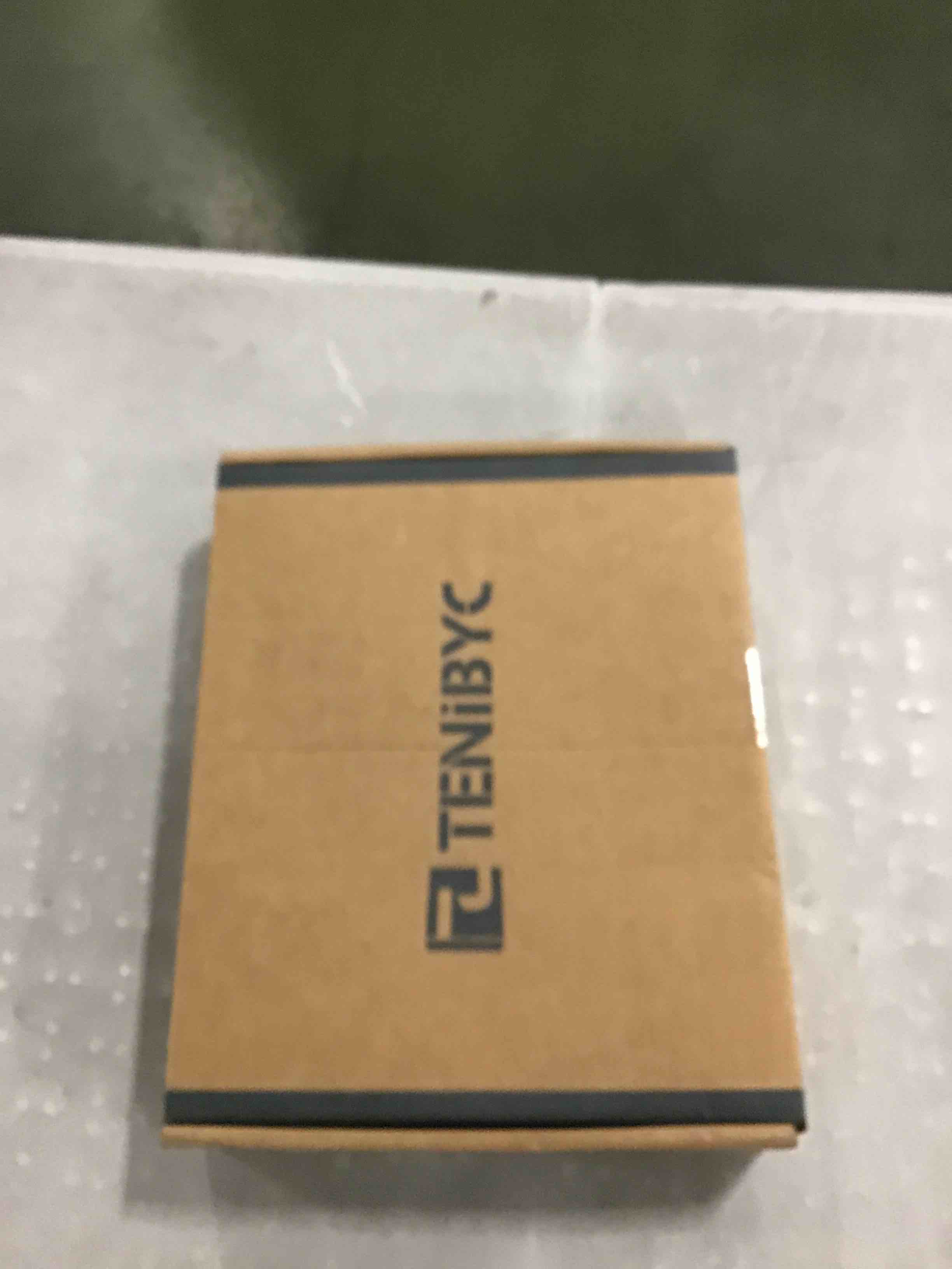 https://s3.amazonaws.com/lotting-images-prod/bidfta/BLU6262990_1715281910313.jpeg