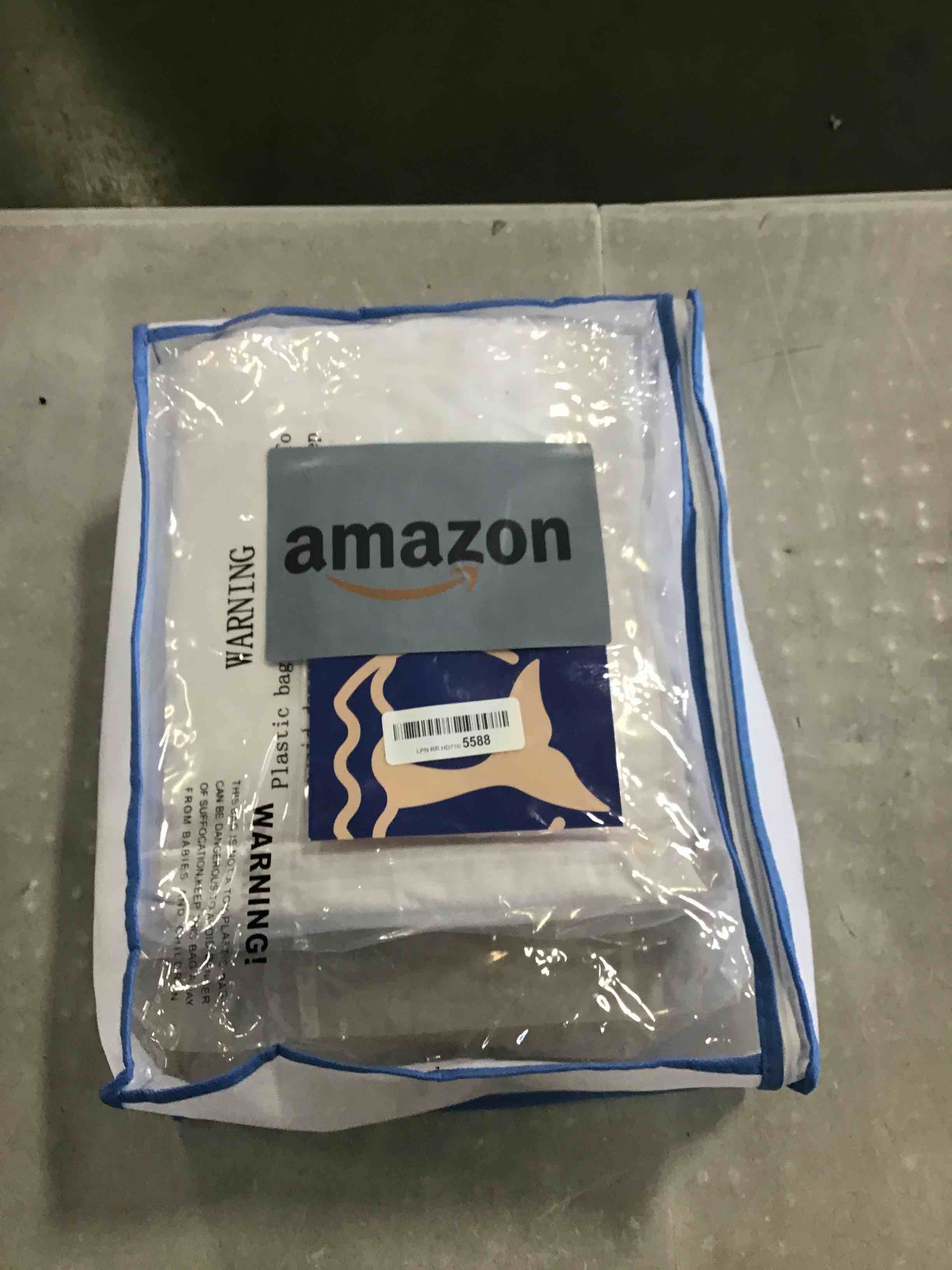 https://s3.amazonaws.com/lotting-images-prod/bidfta/BLU6263011_1715283047446.jpeg