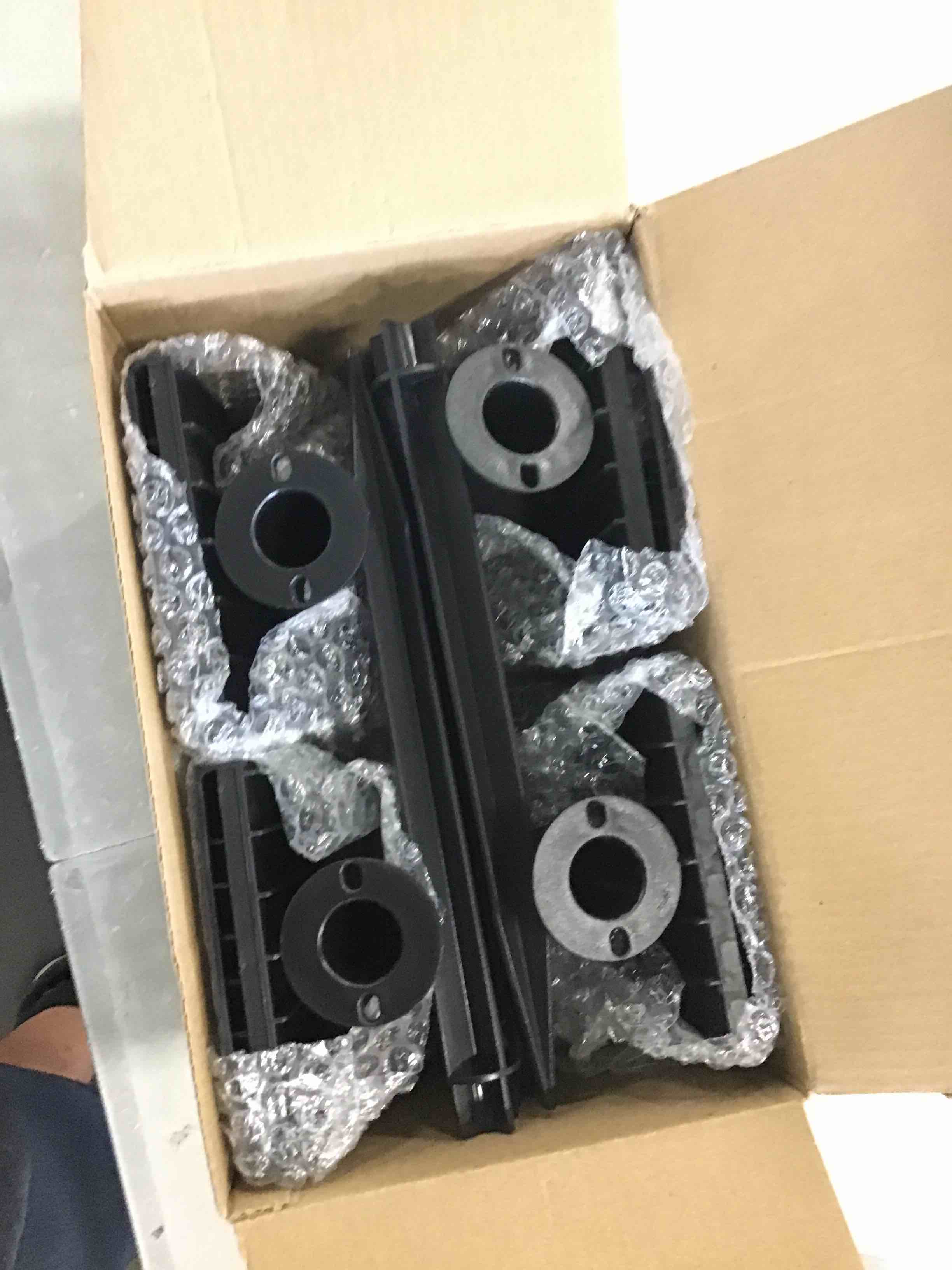 https://s3.amazonaws.com/lotting-images-prod/bidfta/BLU6263038_1715284628415.jpeg