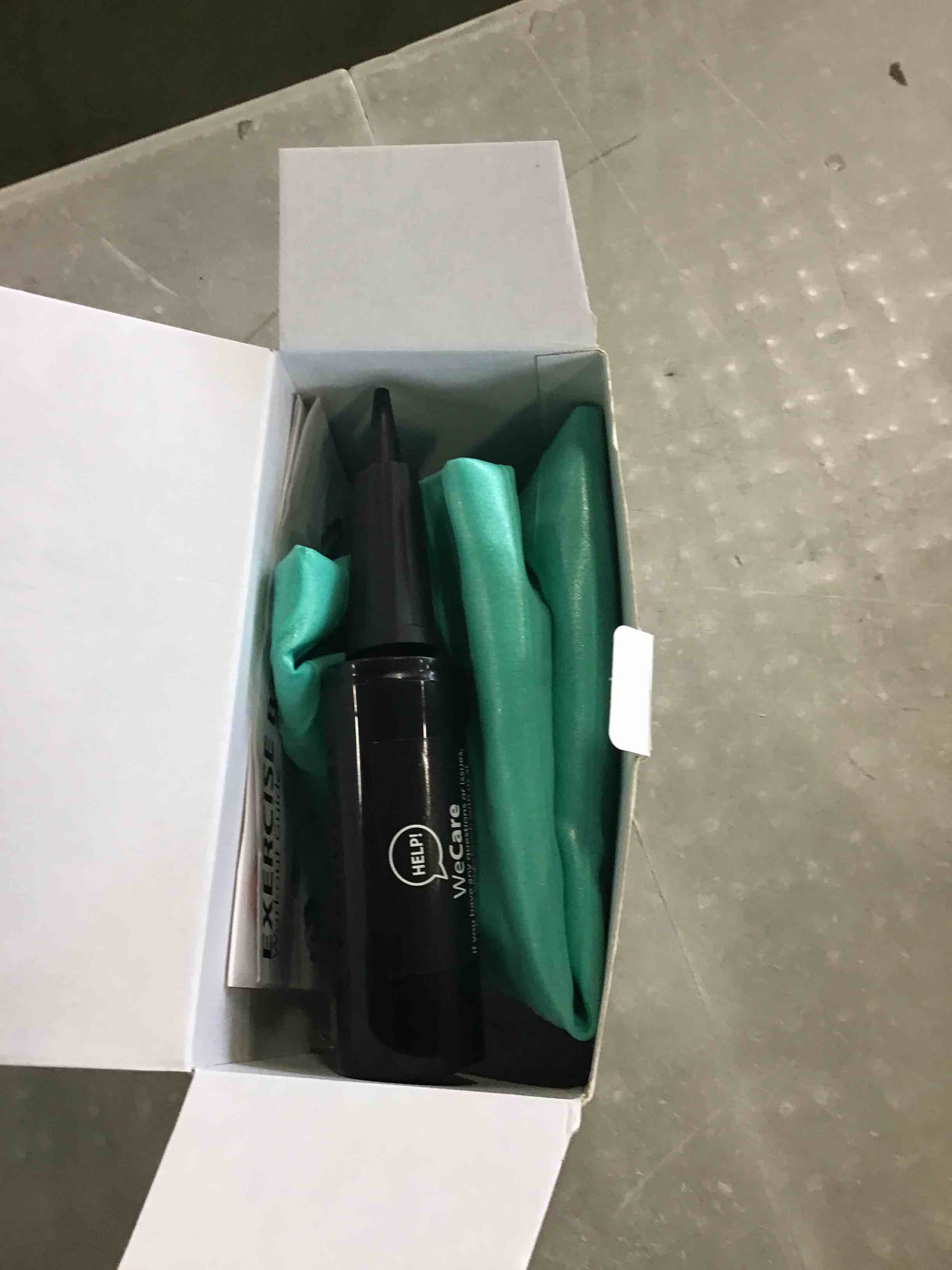 https://s3.amazonaws.com/lotting-images-prod/bidfta/BLU6263044_1715284944738.jpeg