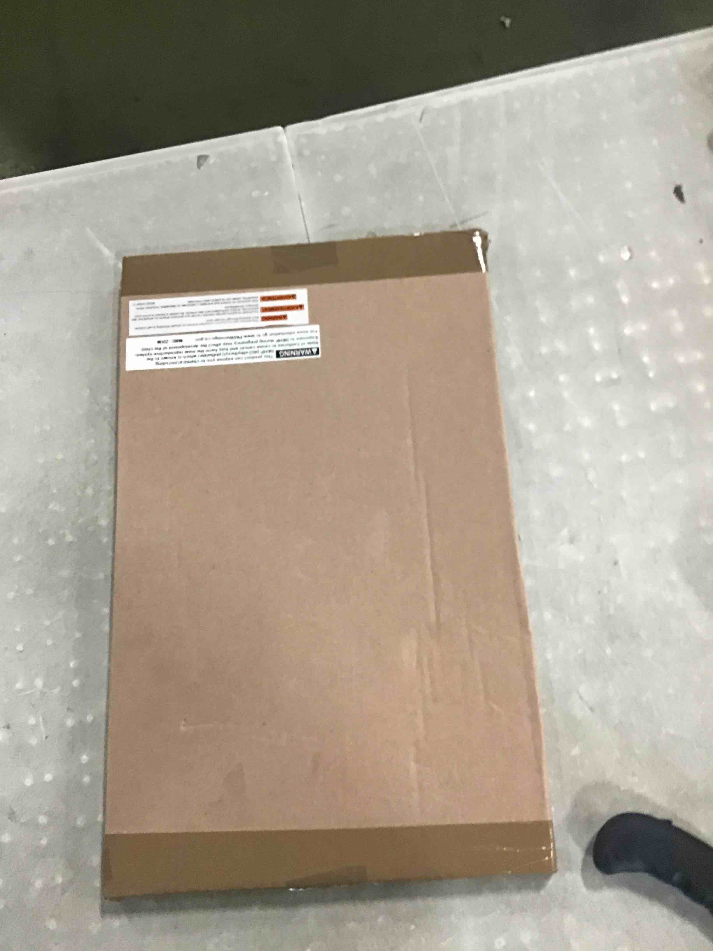 https://s3.amazonaws.com/lotting-images-prod/bidfta/BLU6263059_1715285737839.jpeg
